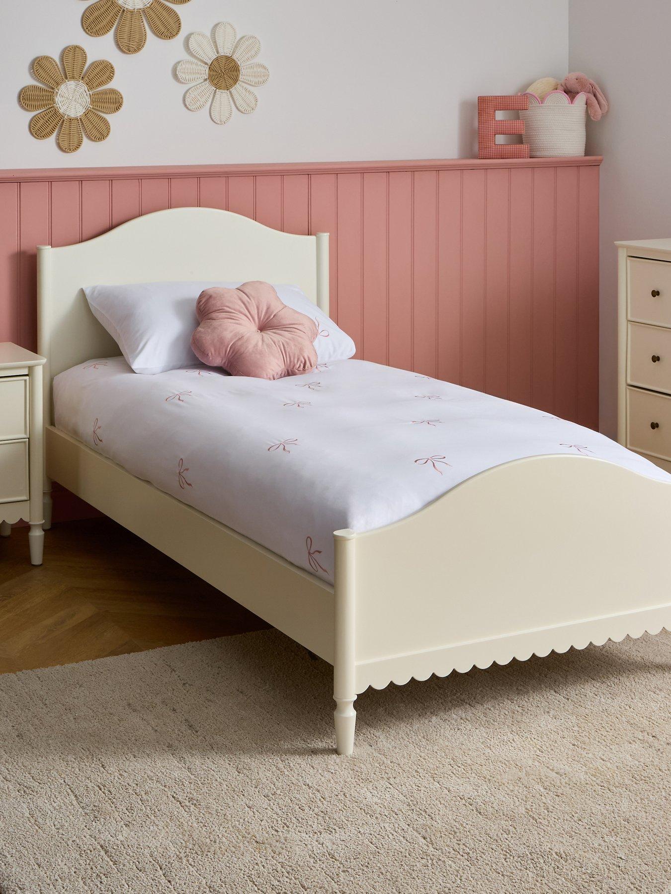 The Very Collection New Scallop Single Bed with Mattress Options - FSC® Certified