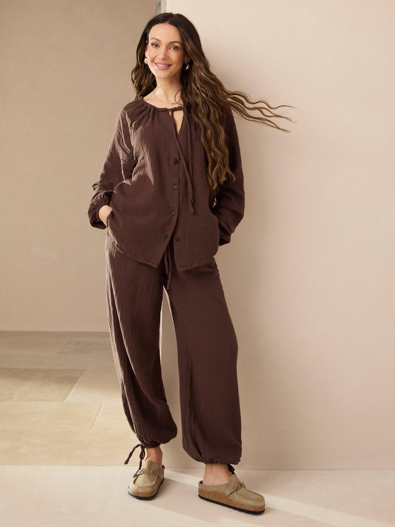 Michelle Keegan Crinkle Cotton Balloon Trouser - Brown