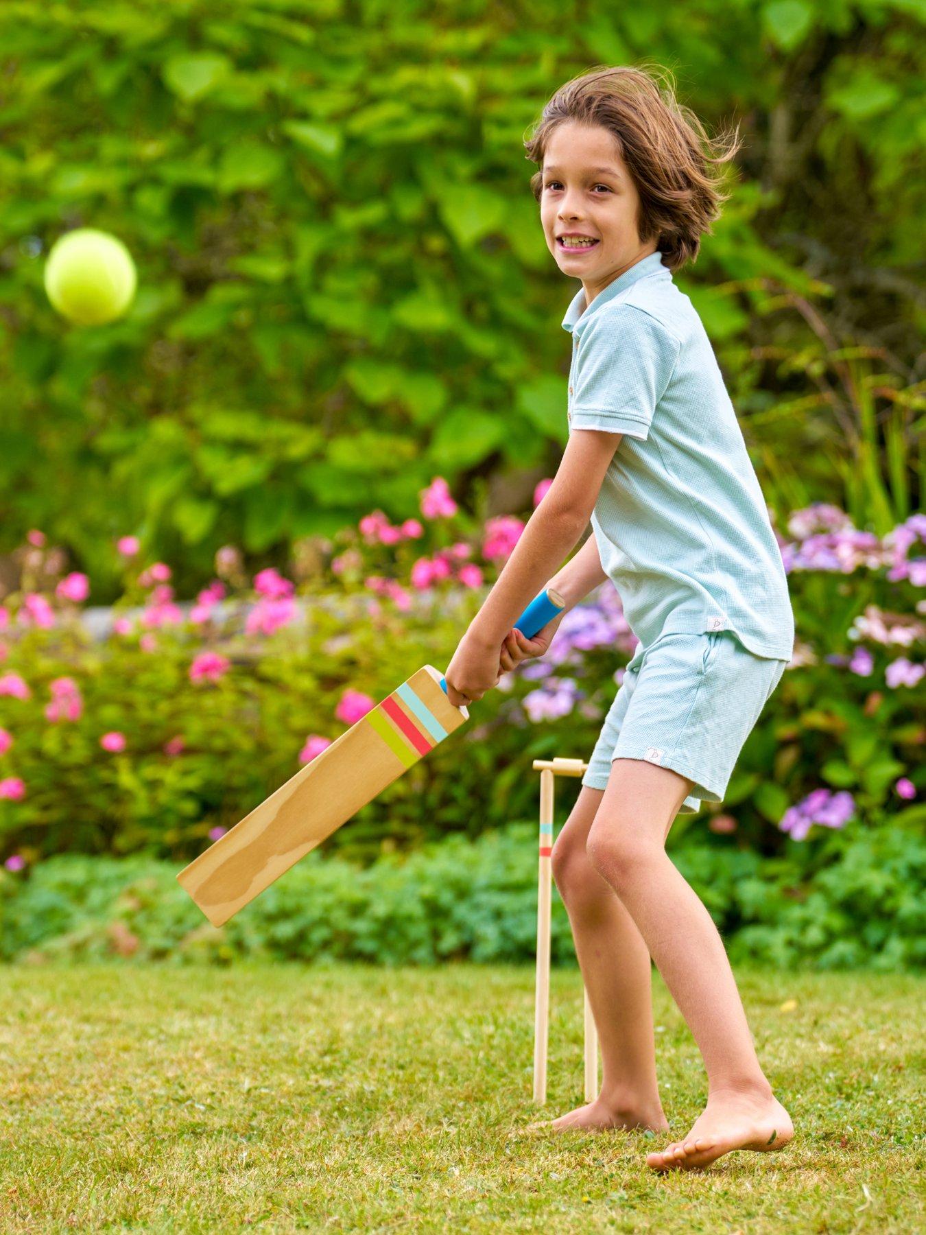 TP Wooden Cricket Set