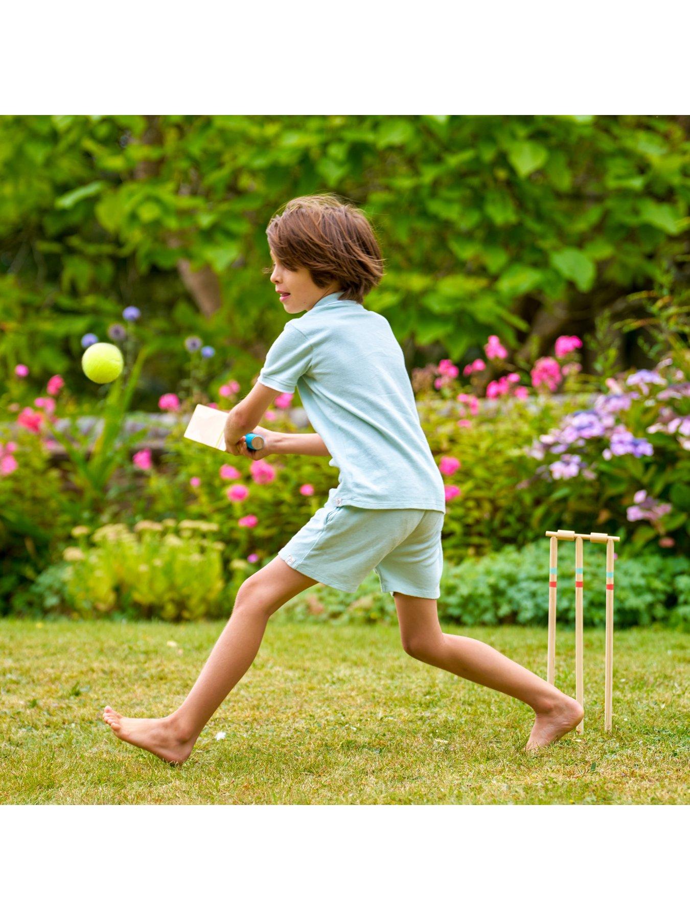Image 4 of 7 of TP Wooden Cricket Set