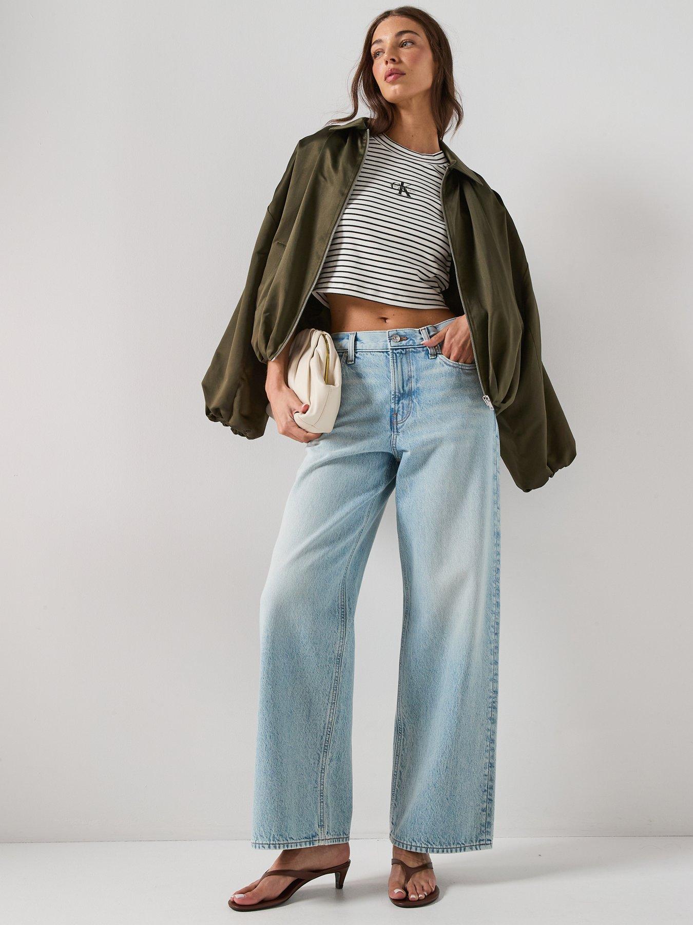 Image 3 of 5 of Calvin Klein Jeans Low Rise Baggy Indigo Stone - White