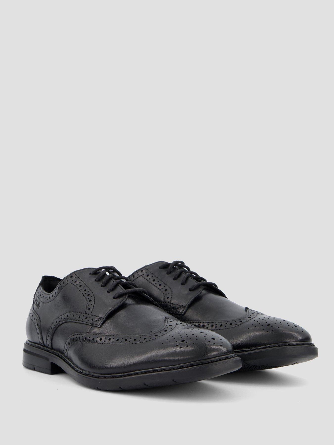 Image 6 of 6 of Clarks Clarks Banbury Tip Black Leather