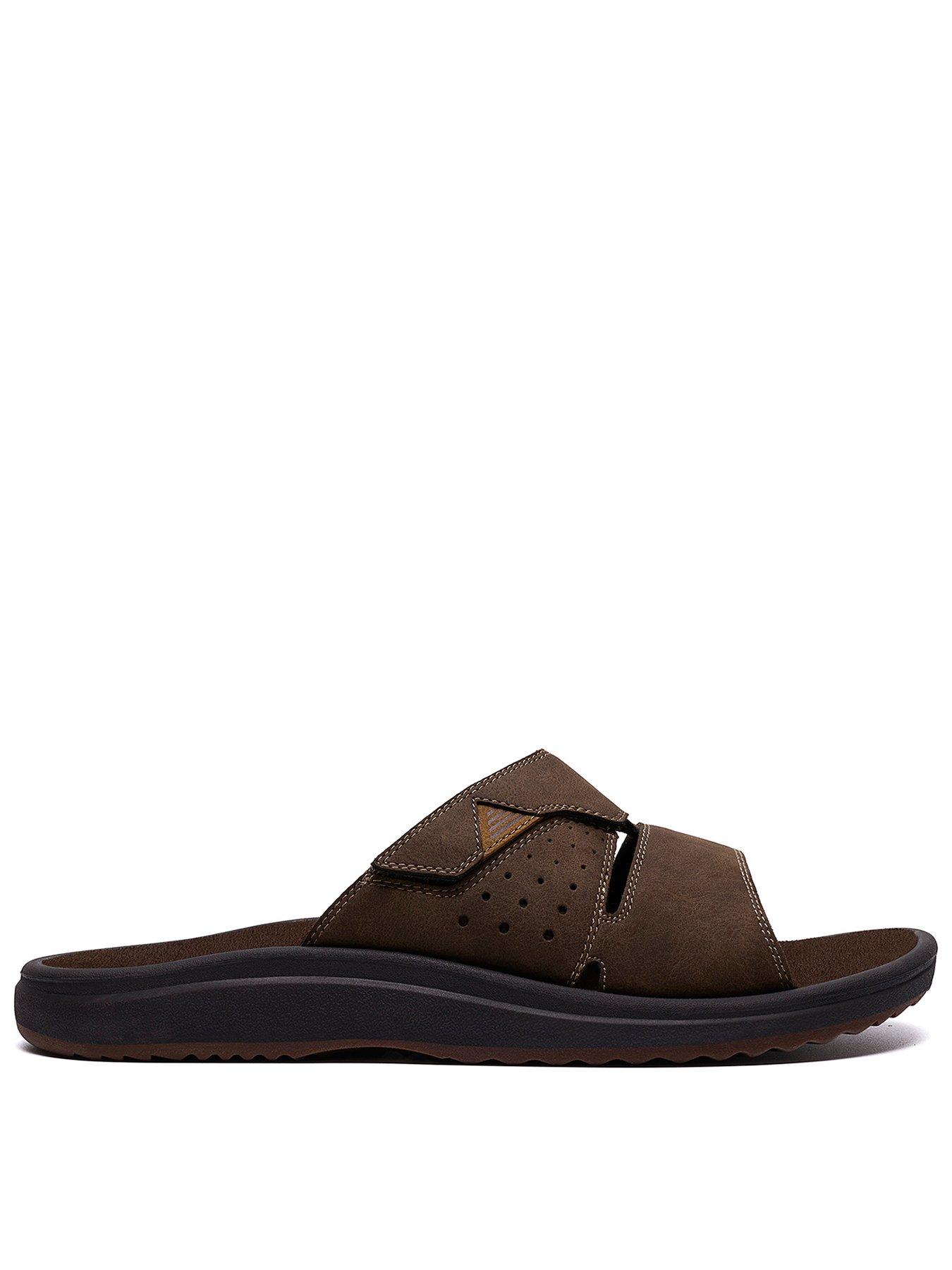 front image of clarks-clarks-brinkley-slide