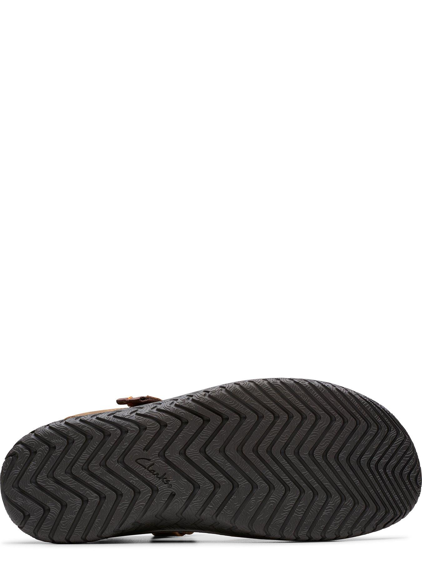  image of clarks-clarks-wesley-shore-sandals