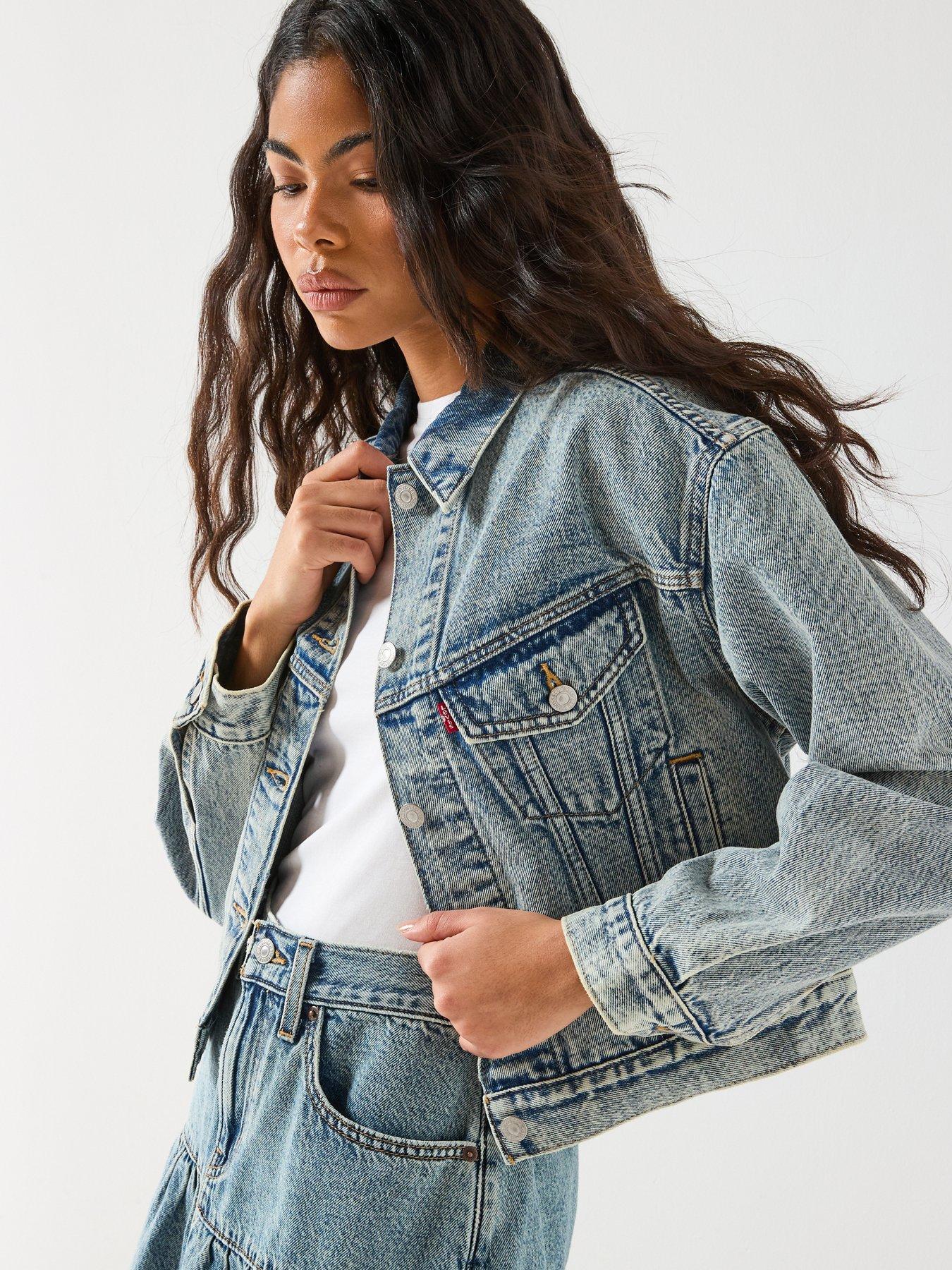Image 4 of 6 of Levi's Shrunken '90s Trucker - Blue