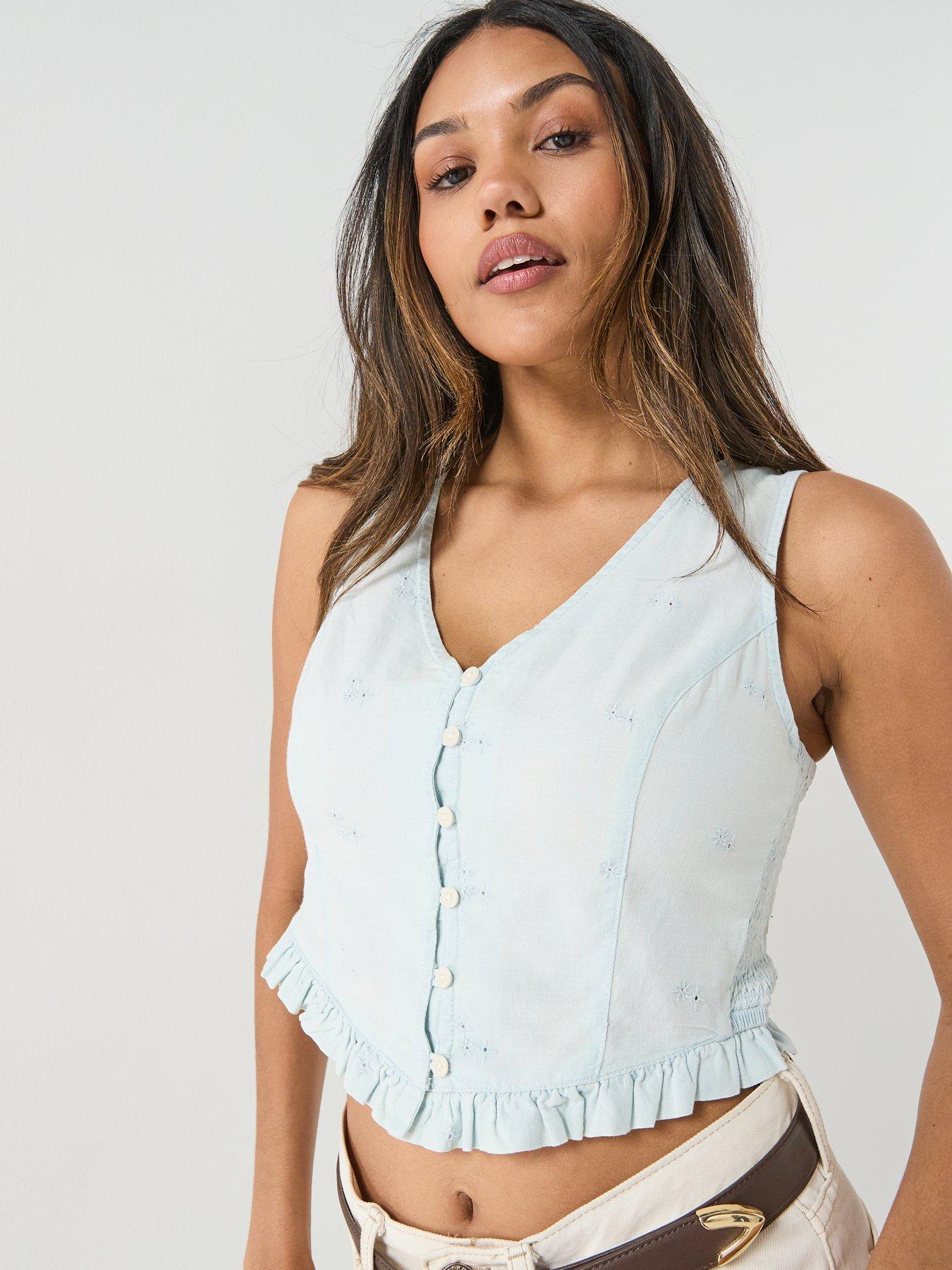 Image 4 of 5 of Levi's Teagan Sleeveless Cropped Blouse - Blue