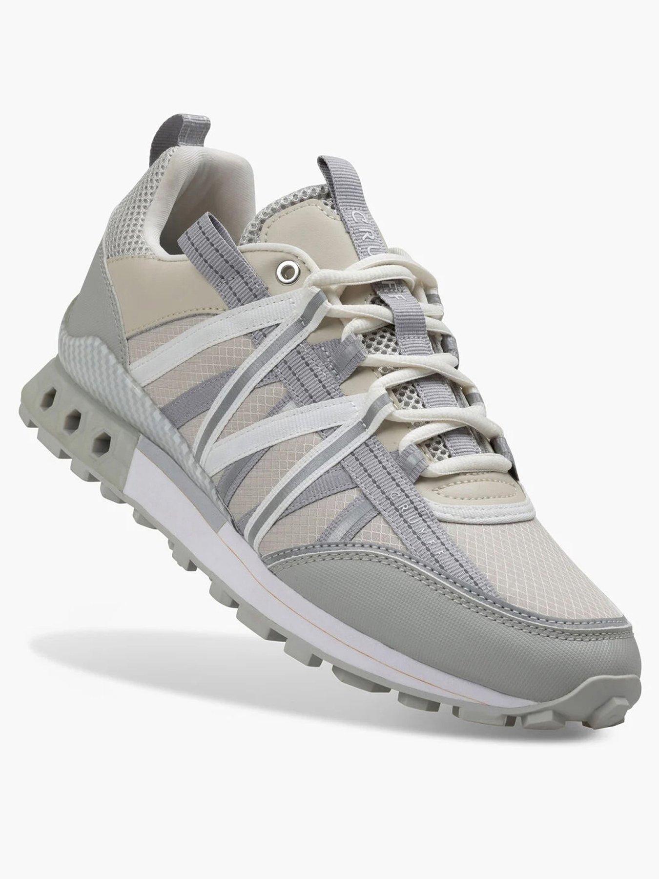 Image 2 of 5 of CRUYFF Fearia Hex-Tech Trainers - Light Grey