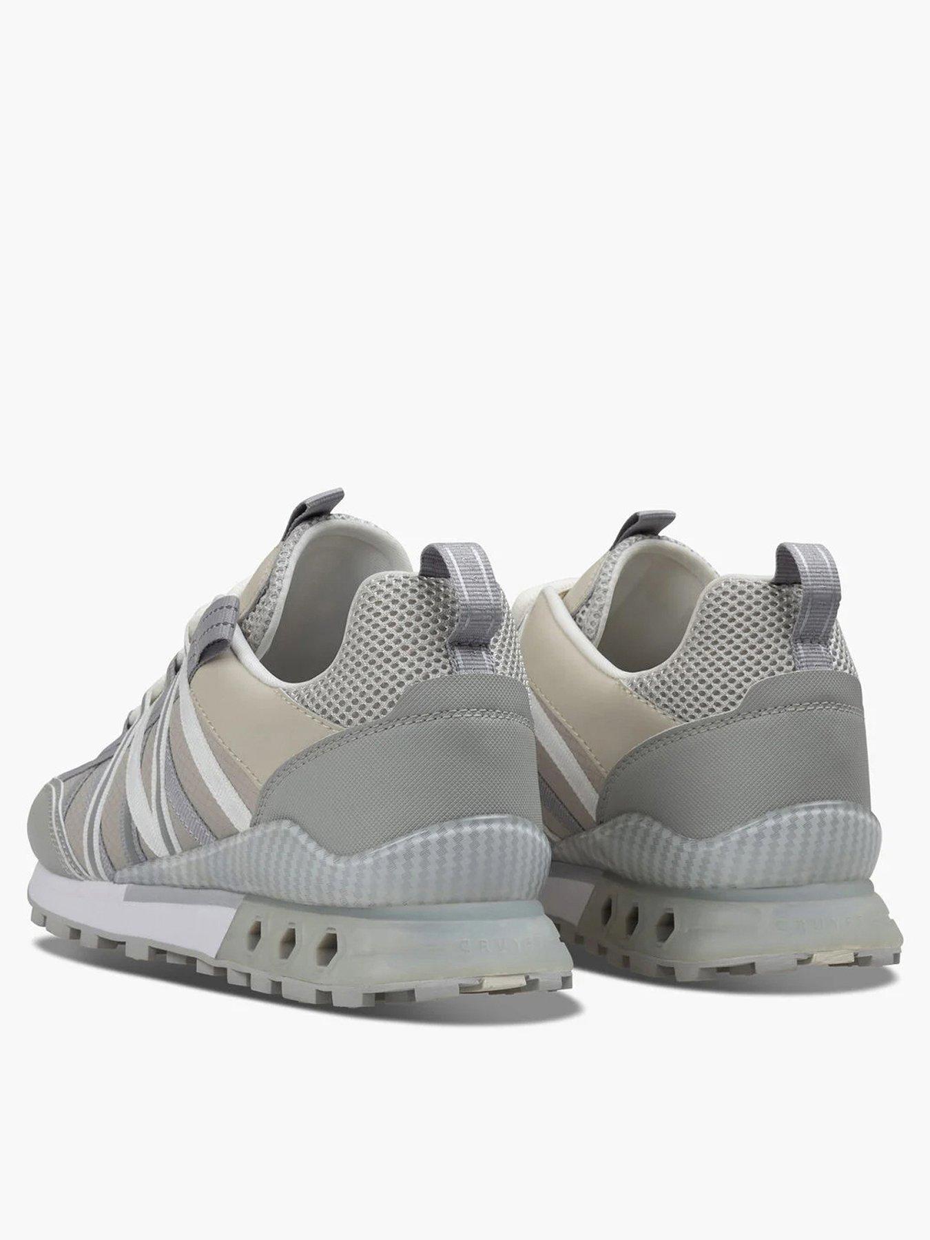 Image 3 of 5 of CRUYFF Fearia Hex-Tech Trainers - Light Grey