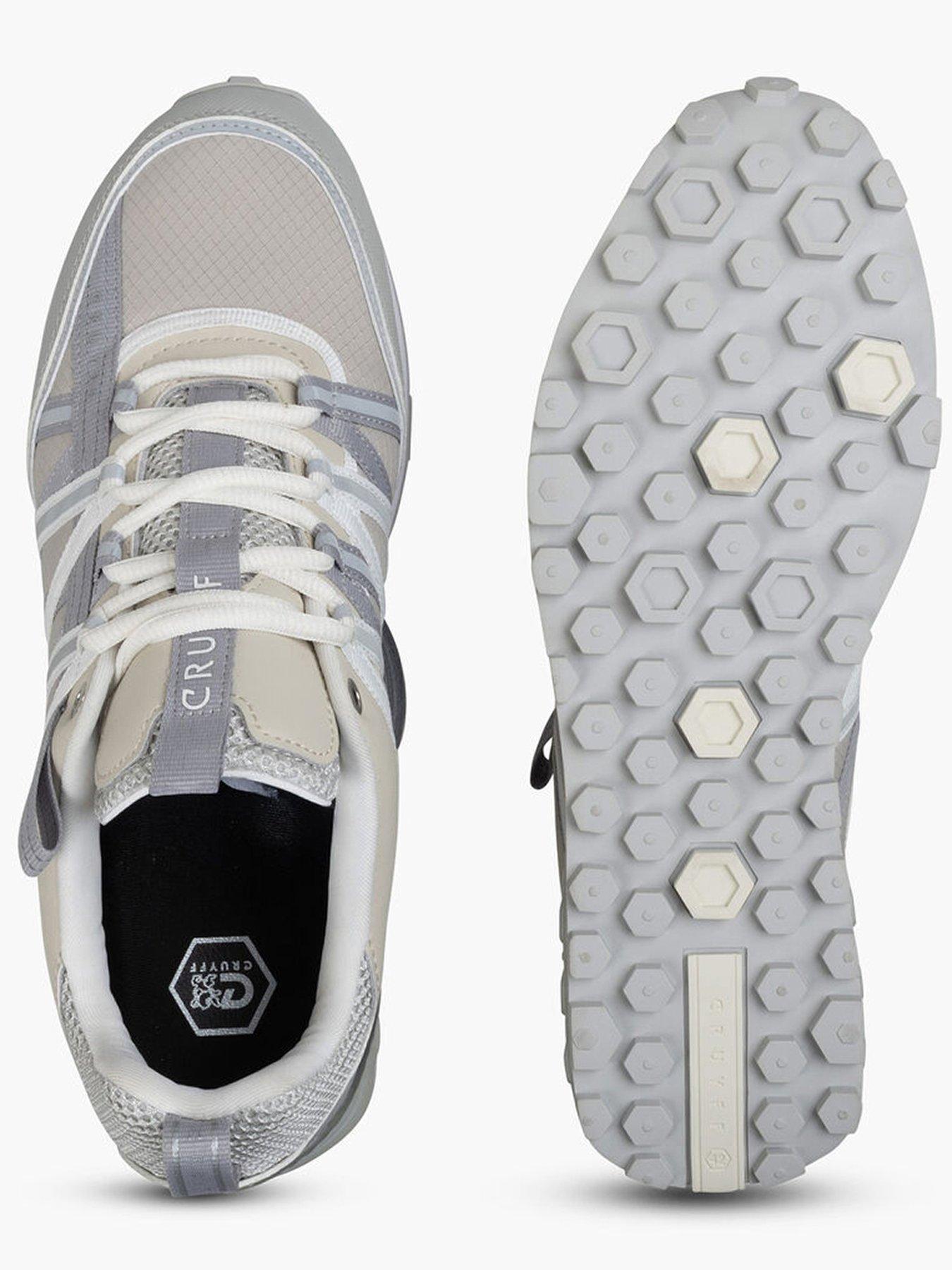 Image 4 of 5 of CRUYFF Fearia Hex-Tech Trainers - Light Grey