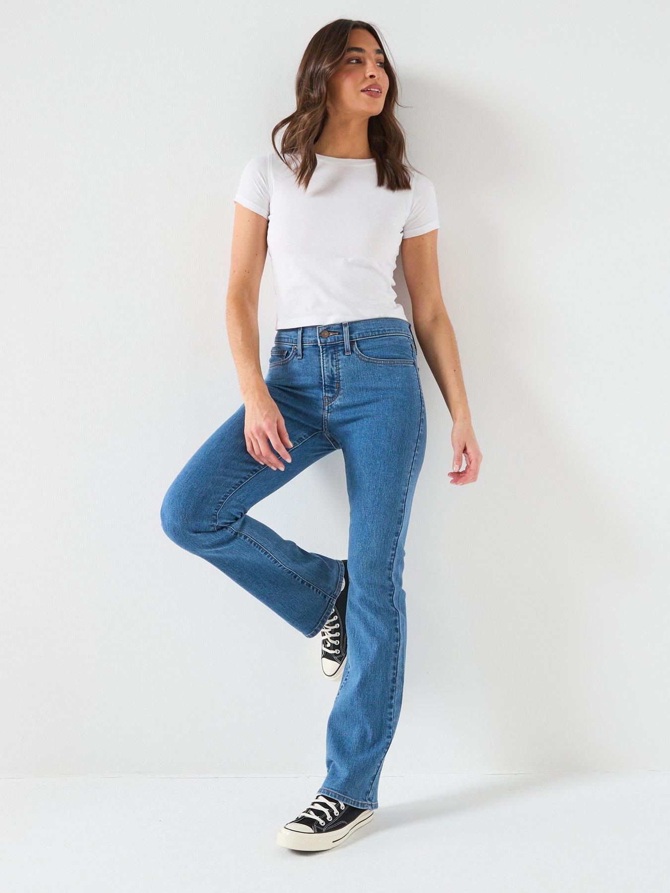 Image 6 of 6 of Levi's 315 Shaping Bootcut Jeans with Medium Stretch Denim &ndash; Blue