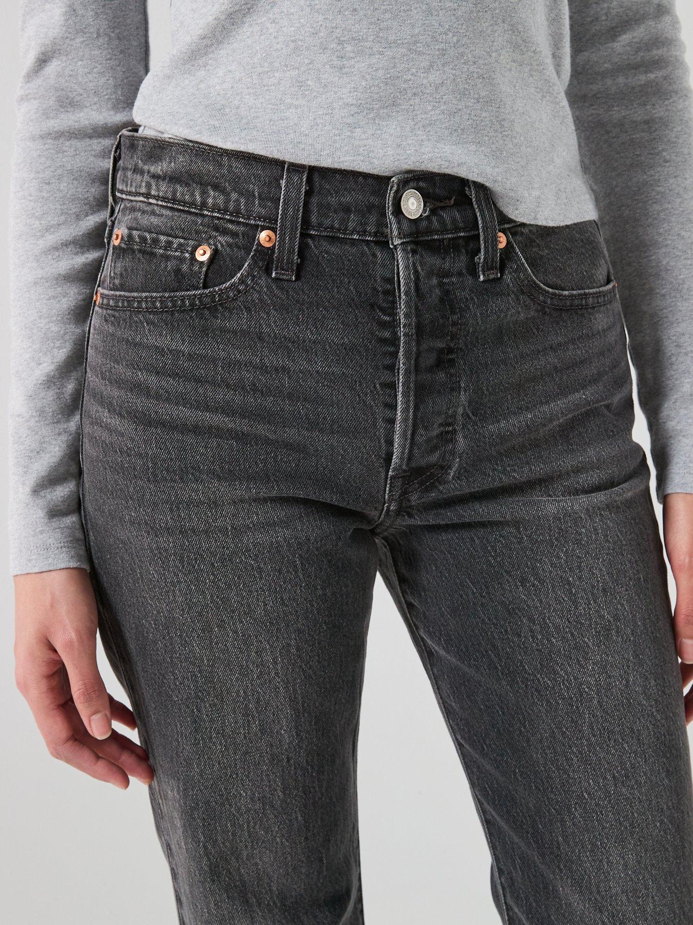 Image 4 of 6 of Levi's Wedgie Boot - Black