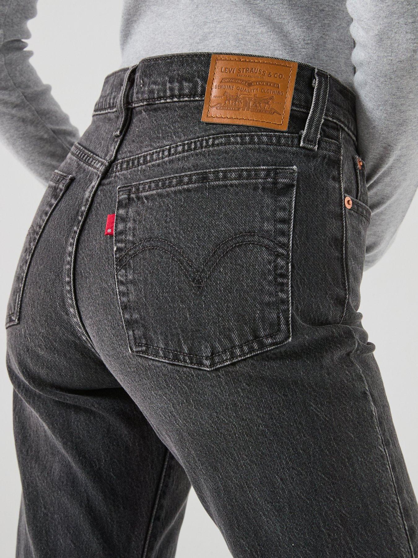 Image 6 of 6 of Levi's Wedgie Boot - Black
