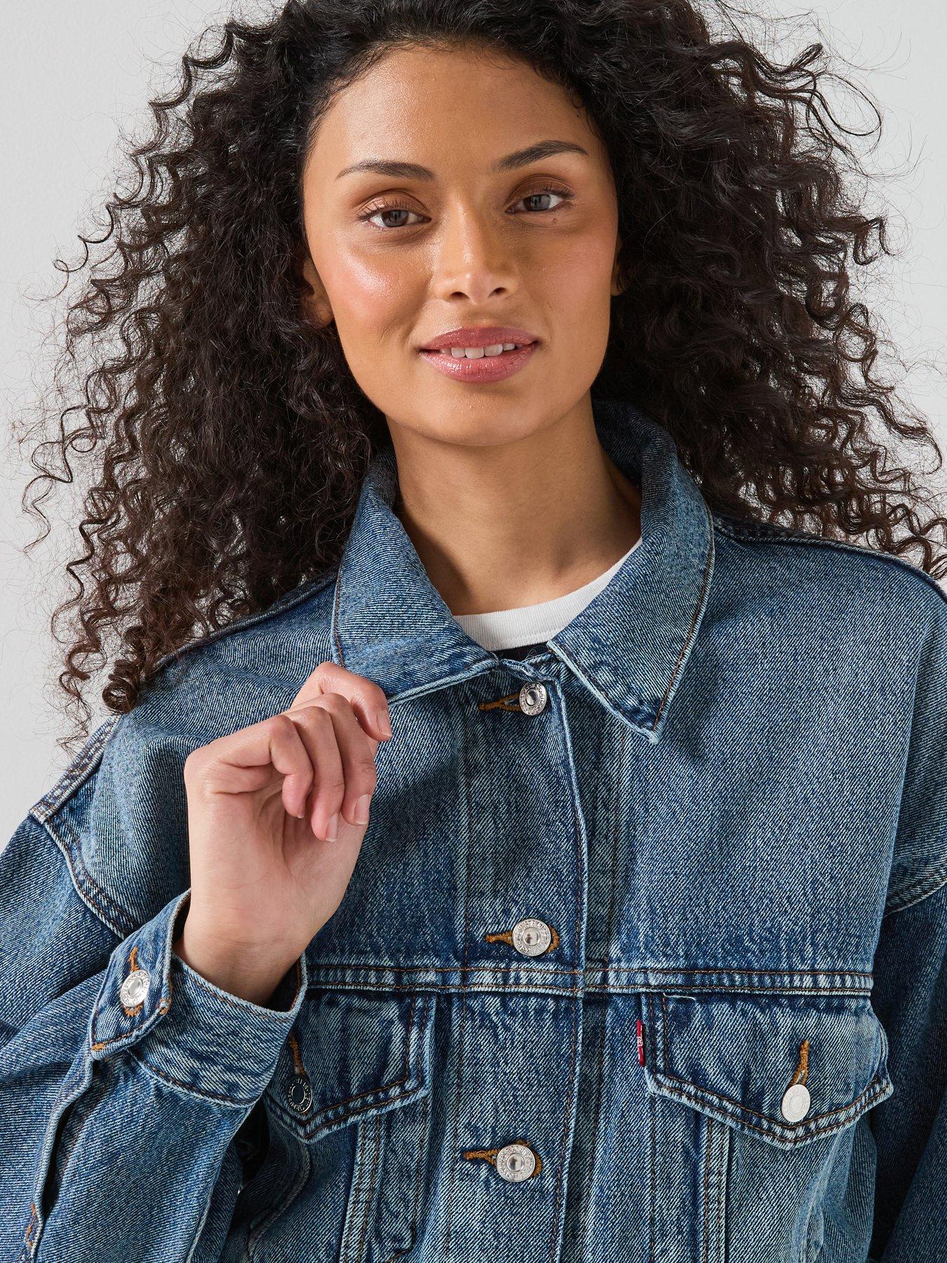  image of levis-90s-trucker-jacket-blue