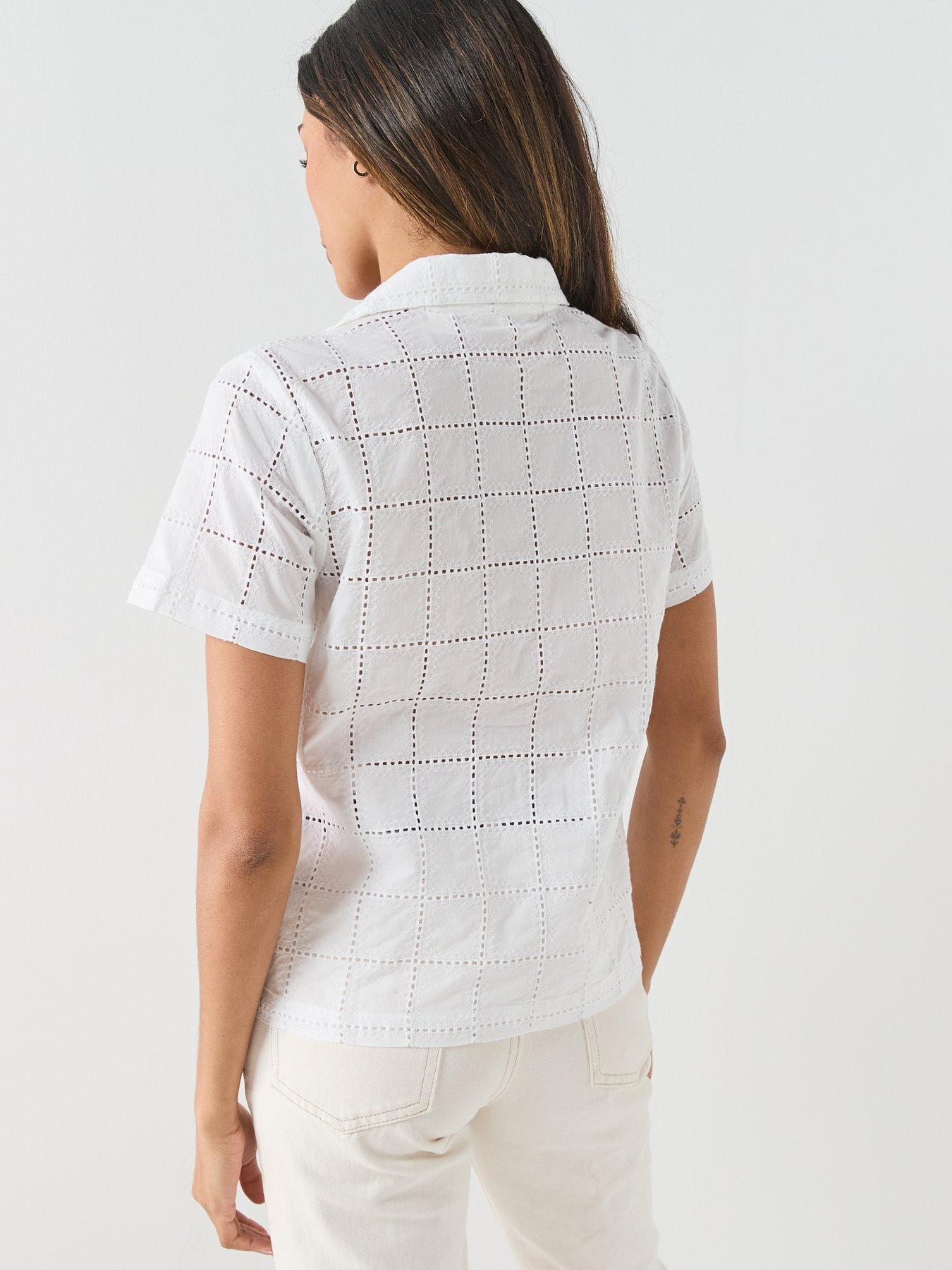  image of levis-albie-novelty-camp-shirt-white