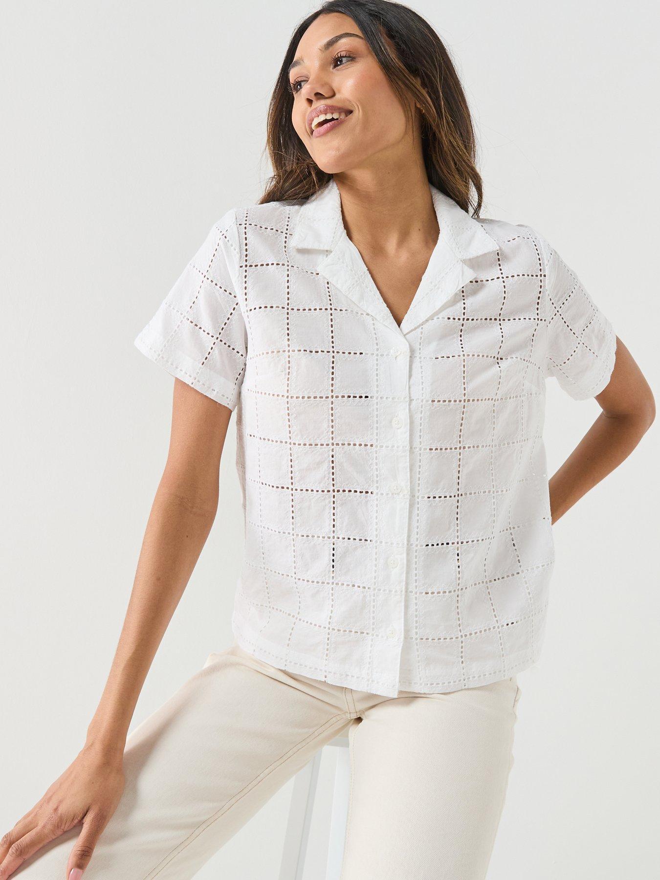  image of levis-albie-novelty-camp-shirt-white