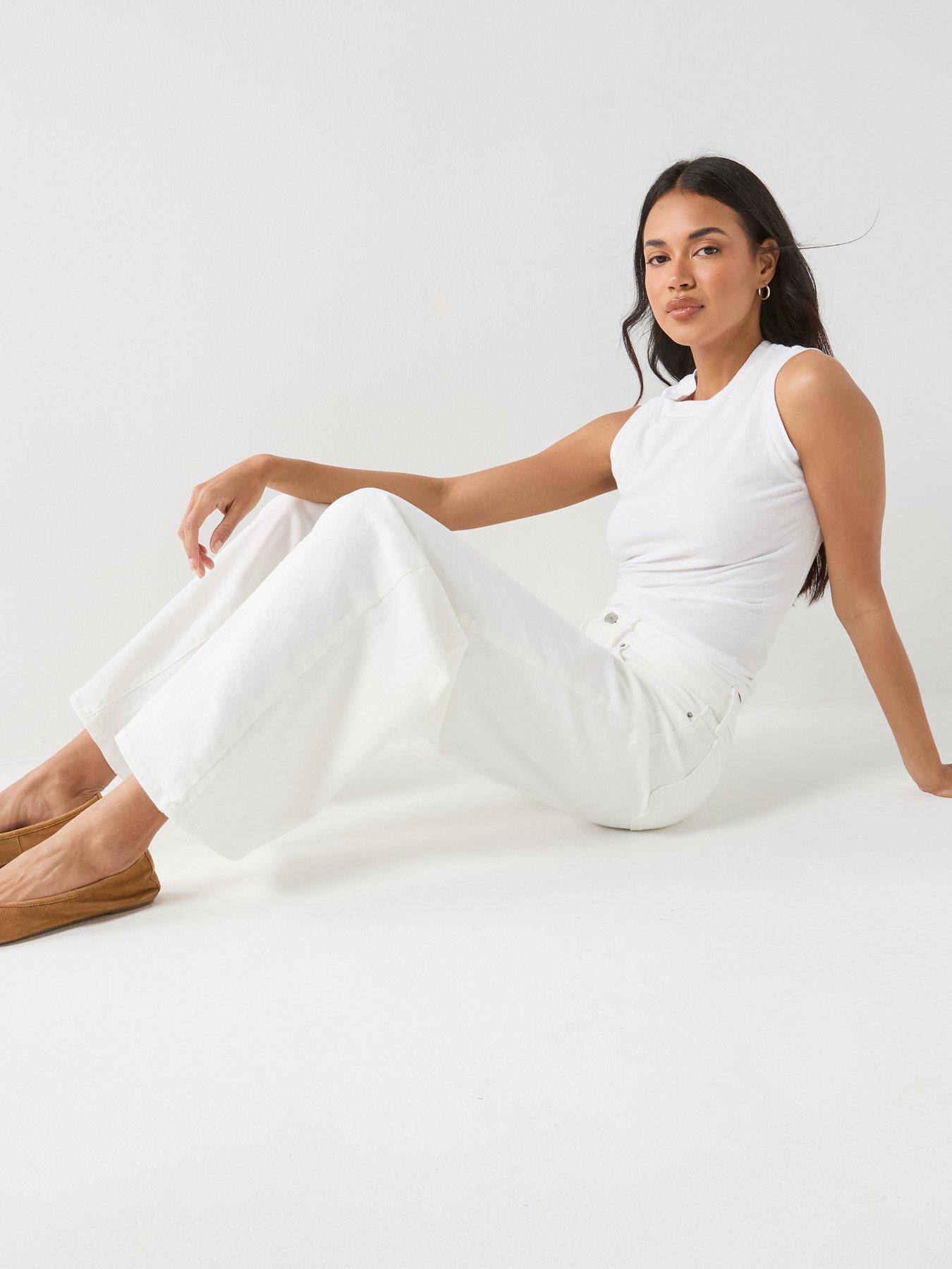 Image 5 of 6 of Levi's 318 Shaping Wide Leg Jeans - White
