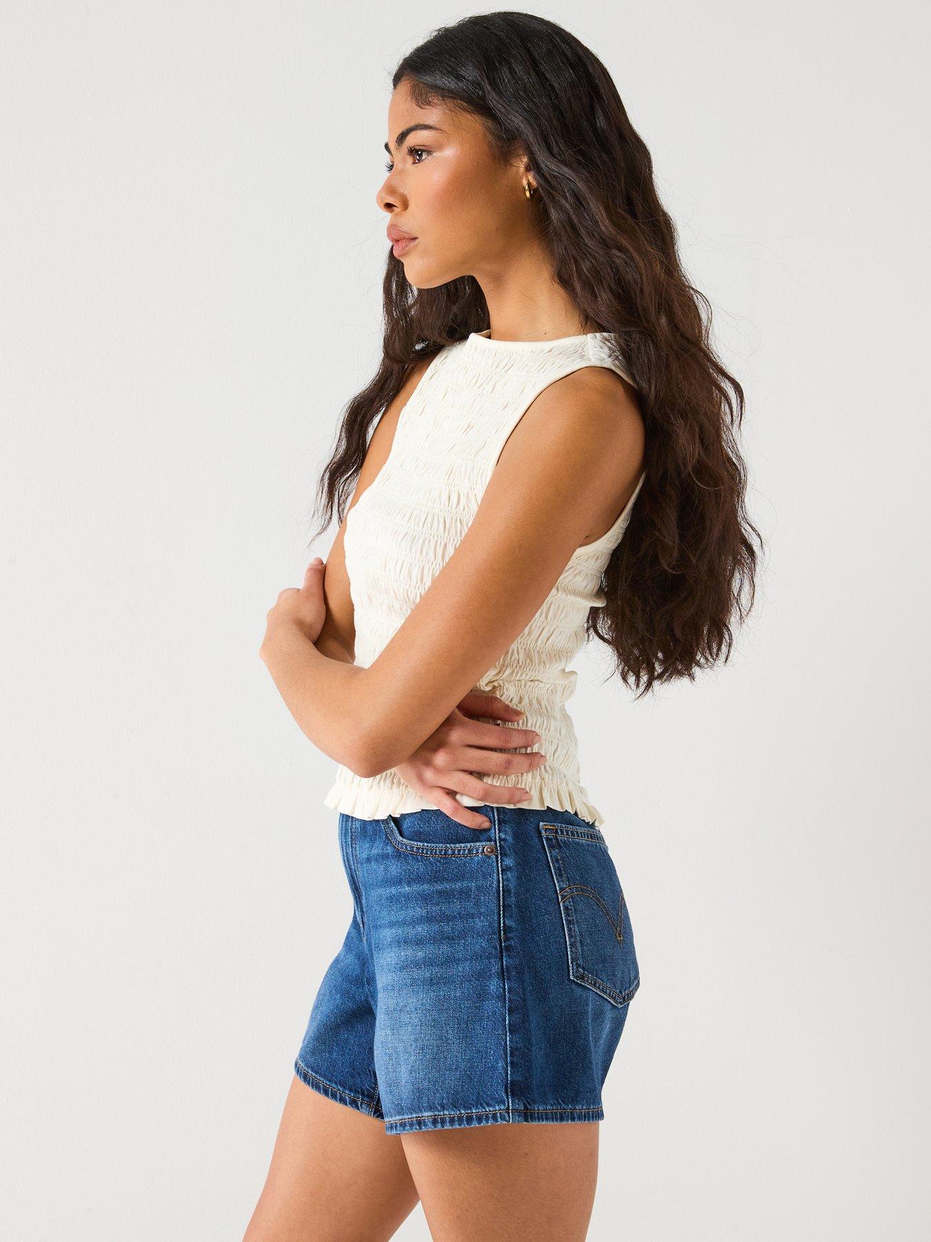 image of levis-bella-smocked-top-white