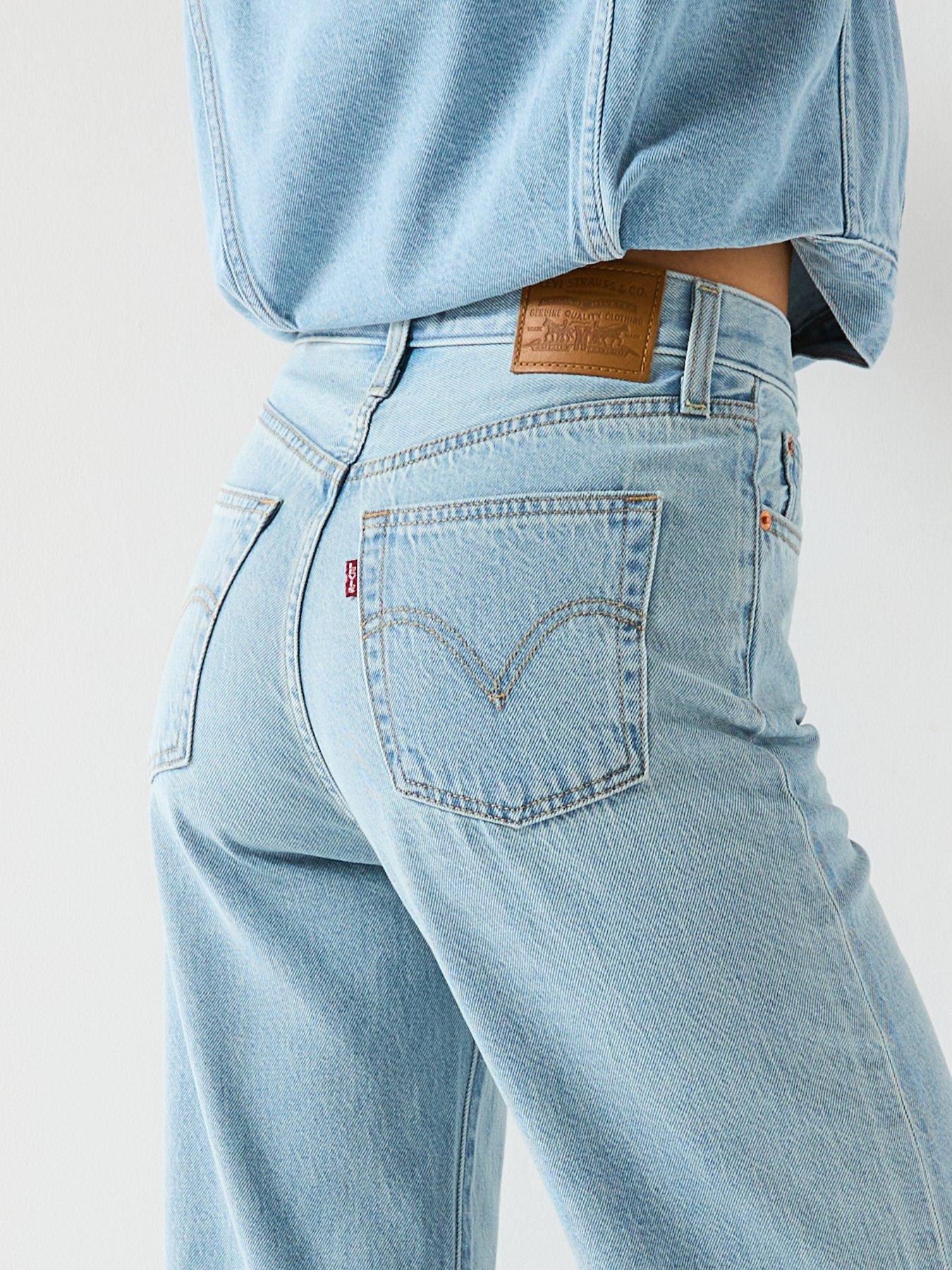 Image 4 of 6 of Levi's Ribcage Wide Leg H223