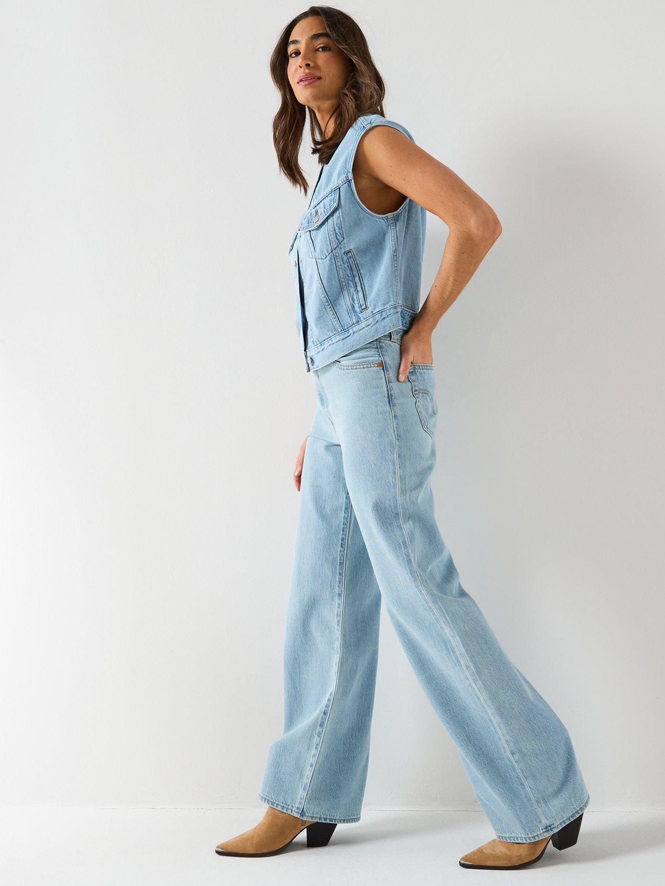 Image 5 of 6 of Levi's Ribcage Wide Leg H223