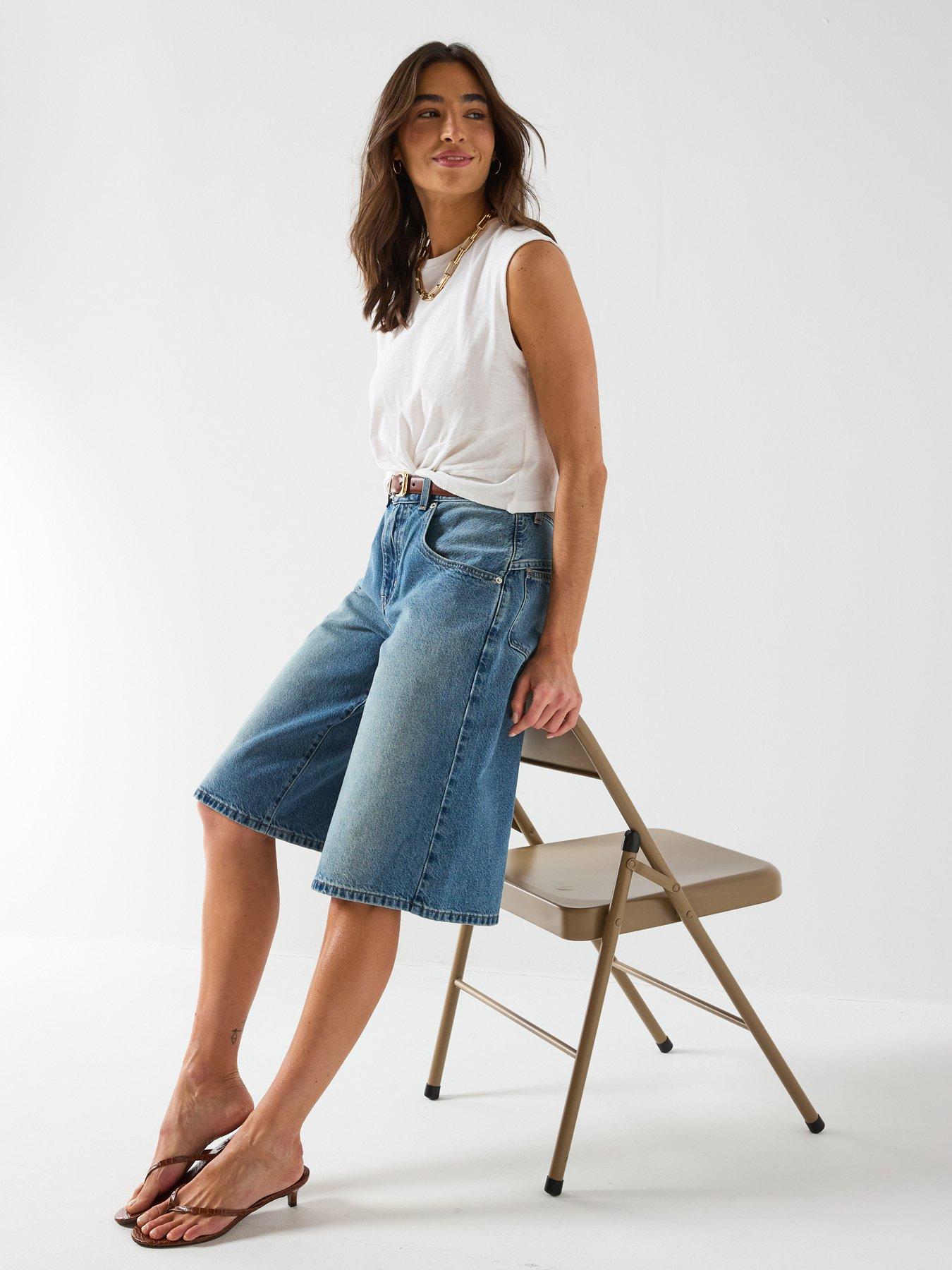Image 3 of 6 of Levi's Super Baggy Jort - Blue
