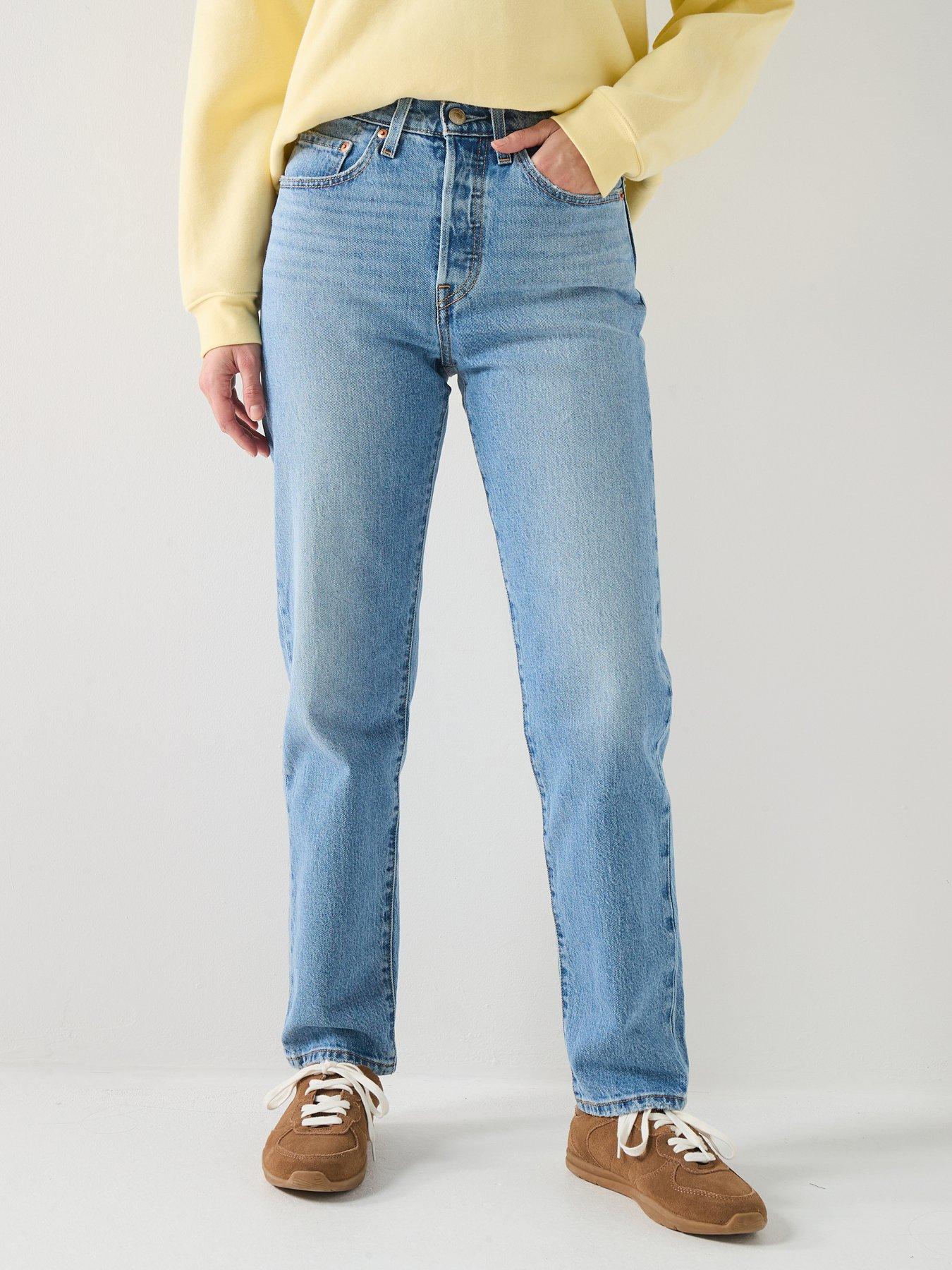 front image of levis-501-crop
