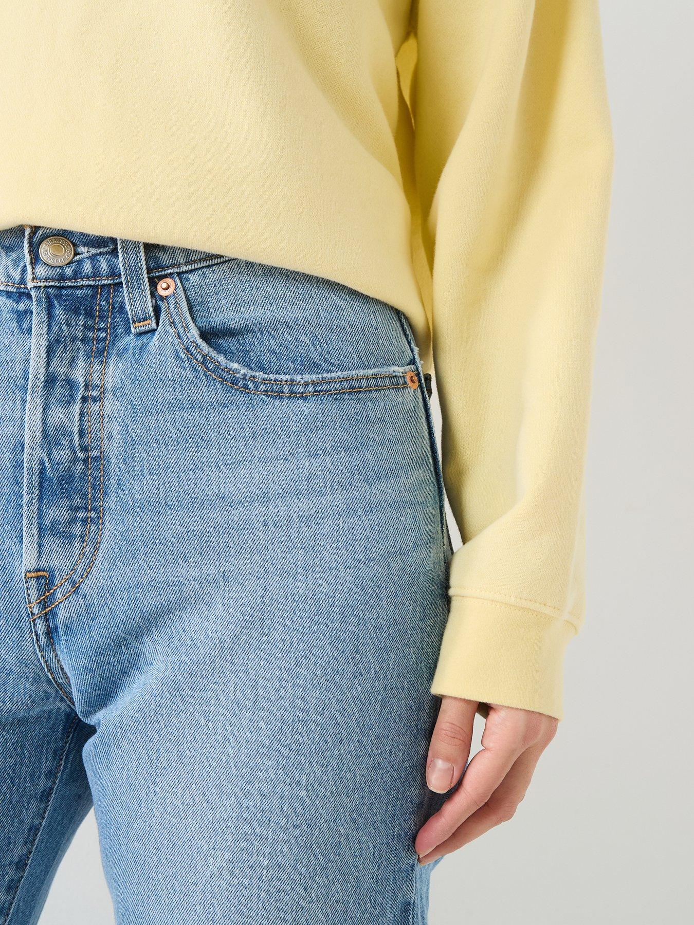  image of levis-501-crop