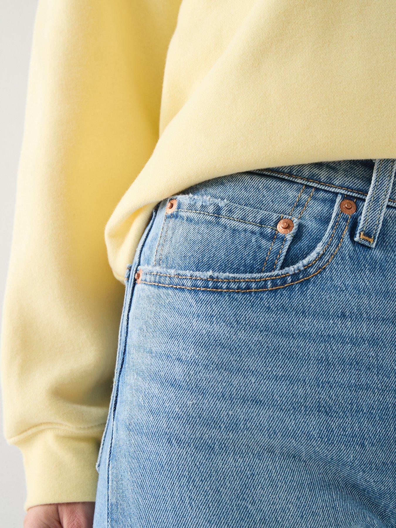  image of levis-501-crop
