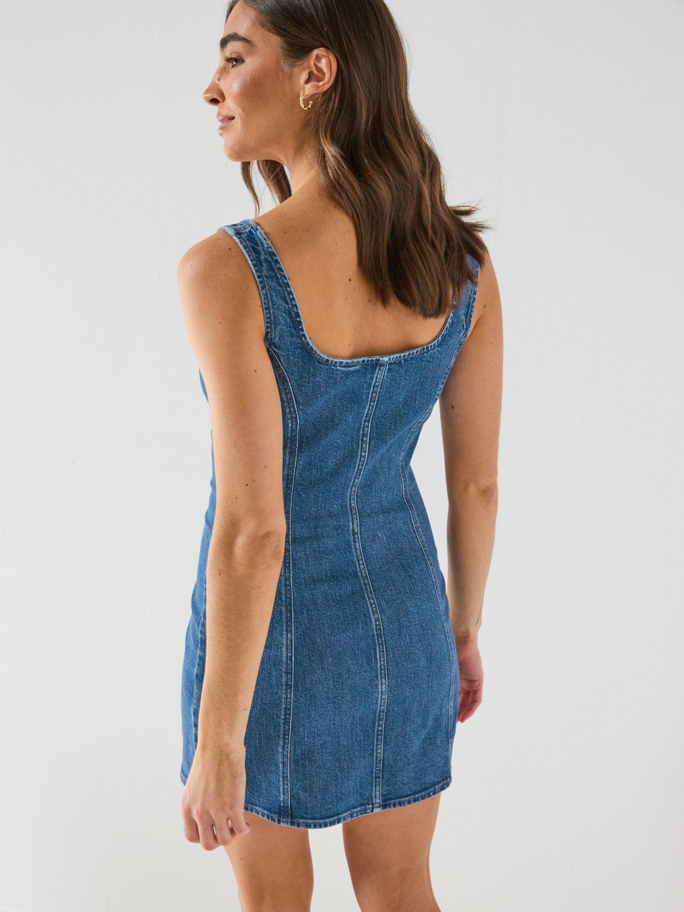 stillFront image of levis-seamed-zip-dress