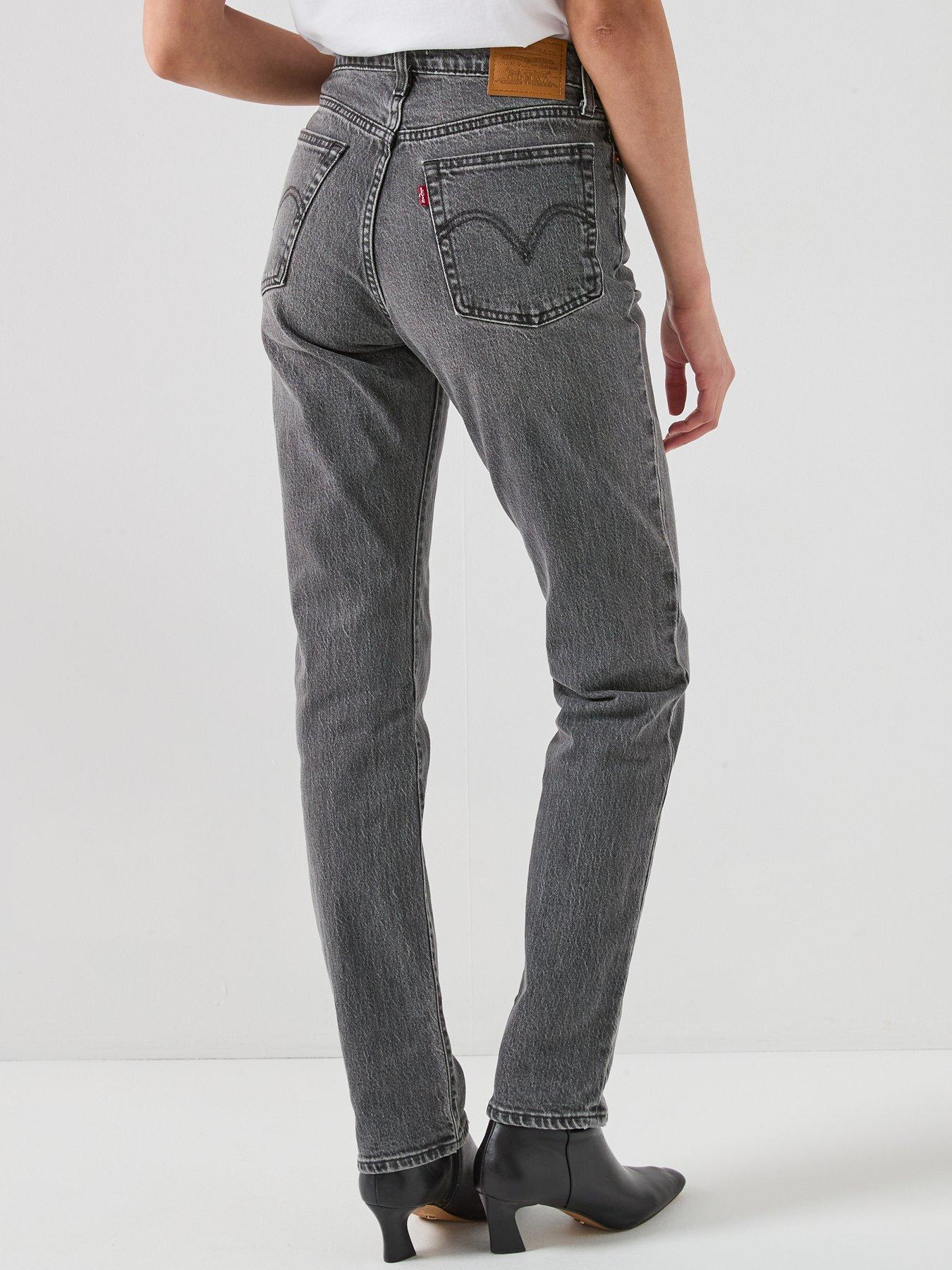 Image 2 of 6 of Levi's Wedgie Slim Jeans - Black