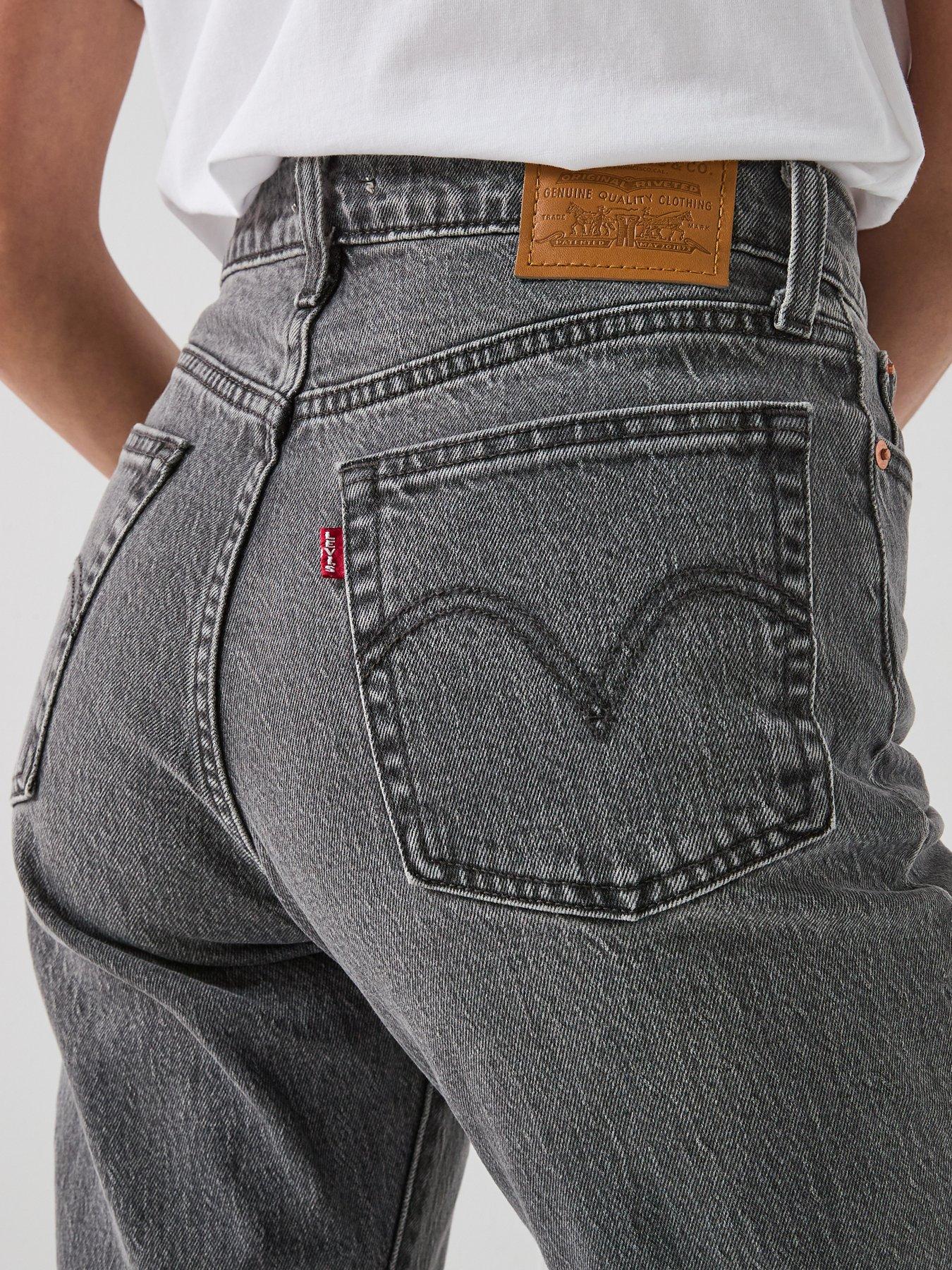 Image 5 of 6 of Levi's Wedgie Slim Jeans - Black