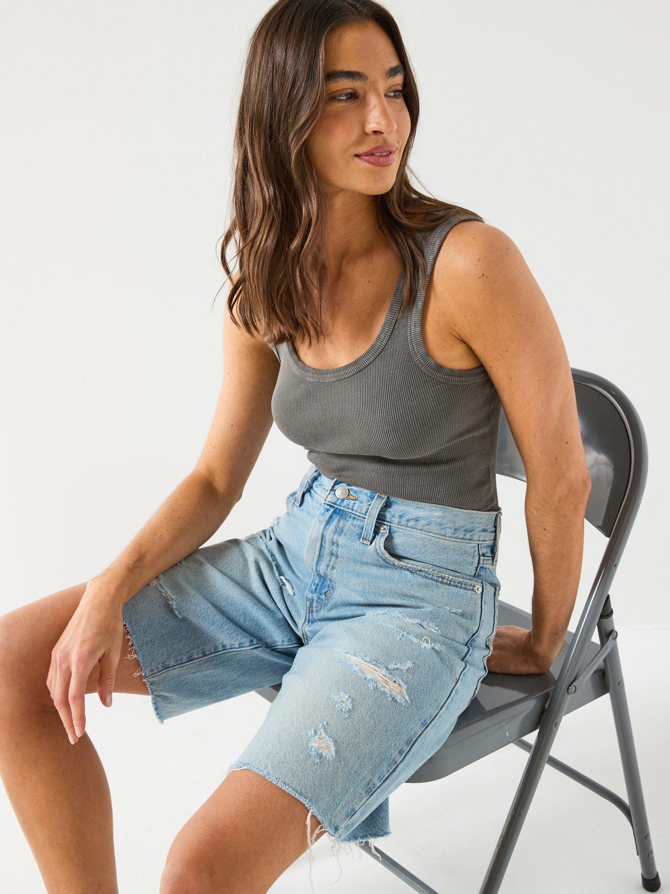 Image 6 of 6 of Levi's Baggy Dad Jort - Blue