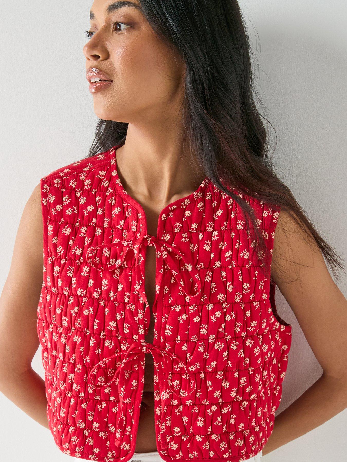  image of levis-rue-liner-vest-red