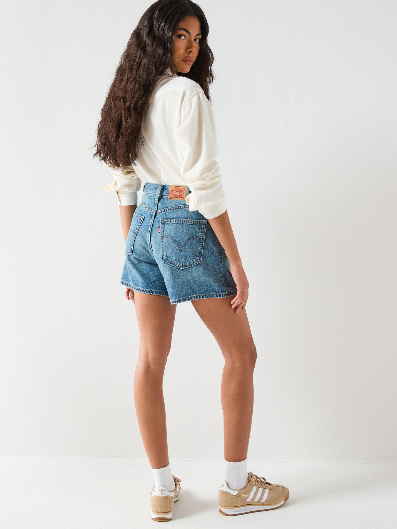 Image 2 of 6 of Levi's Cinch Mid-Thigh Shorts - Blue