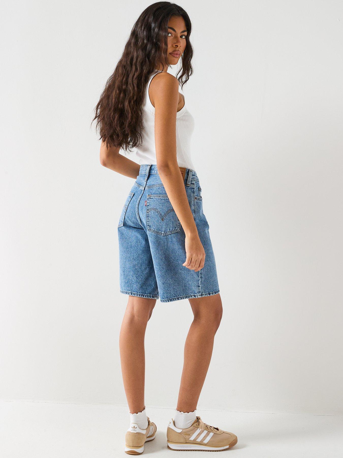 Image 2 of 6 of Levi's Middy Jort - Blue