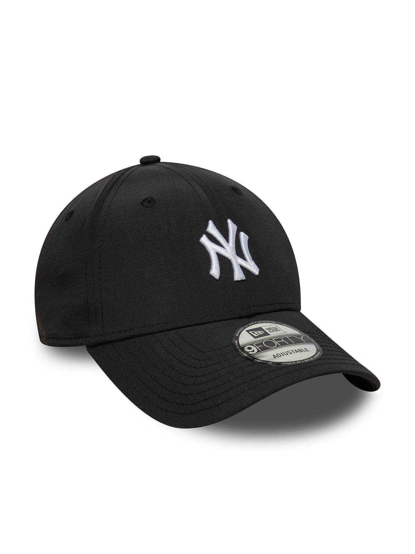 Image 4 of 5 of New Era MLB Midi 9Forty New York Yankees Baseball Cap - Black