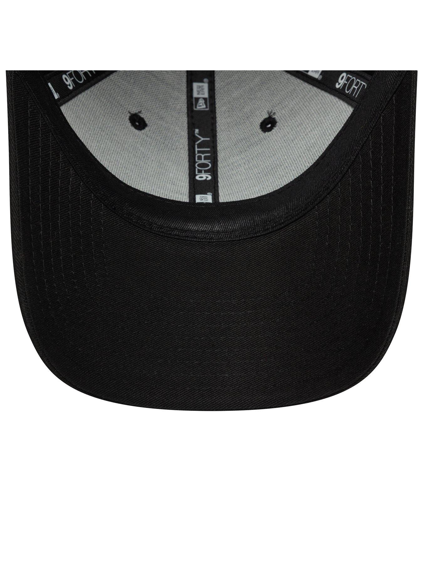 Image 5 of 5 of New Era Core 9Forty Liverpool LFC Baseball Cap - Black