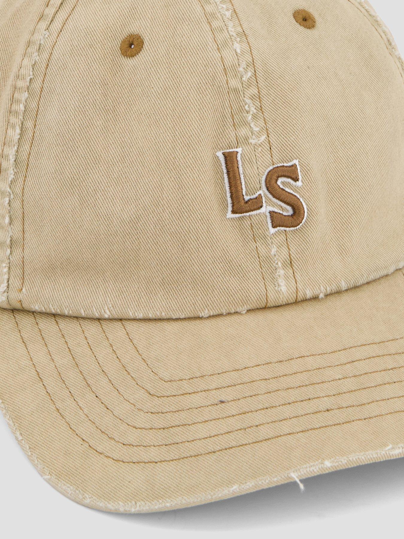 Image 3 of 4 of Levi's Monogram Cap - One Colour