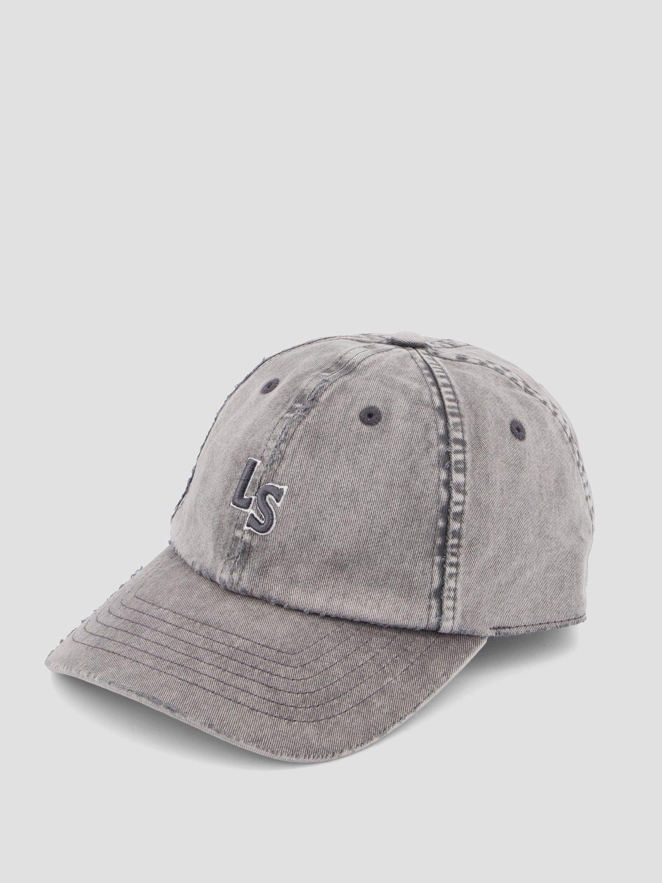 Image 2 of 4 of Levi's Monogram Cap - One Colour
