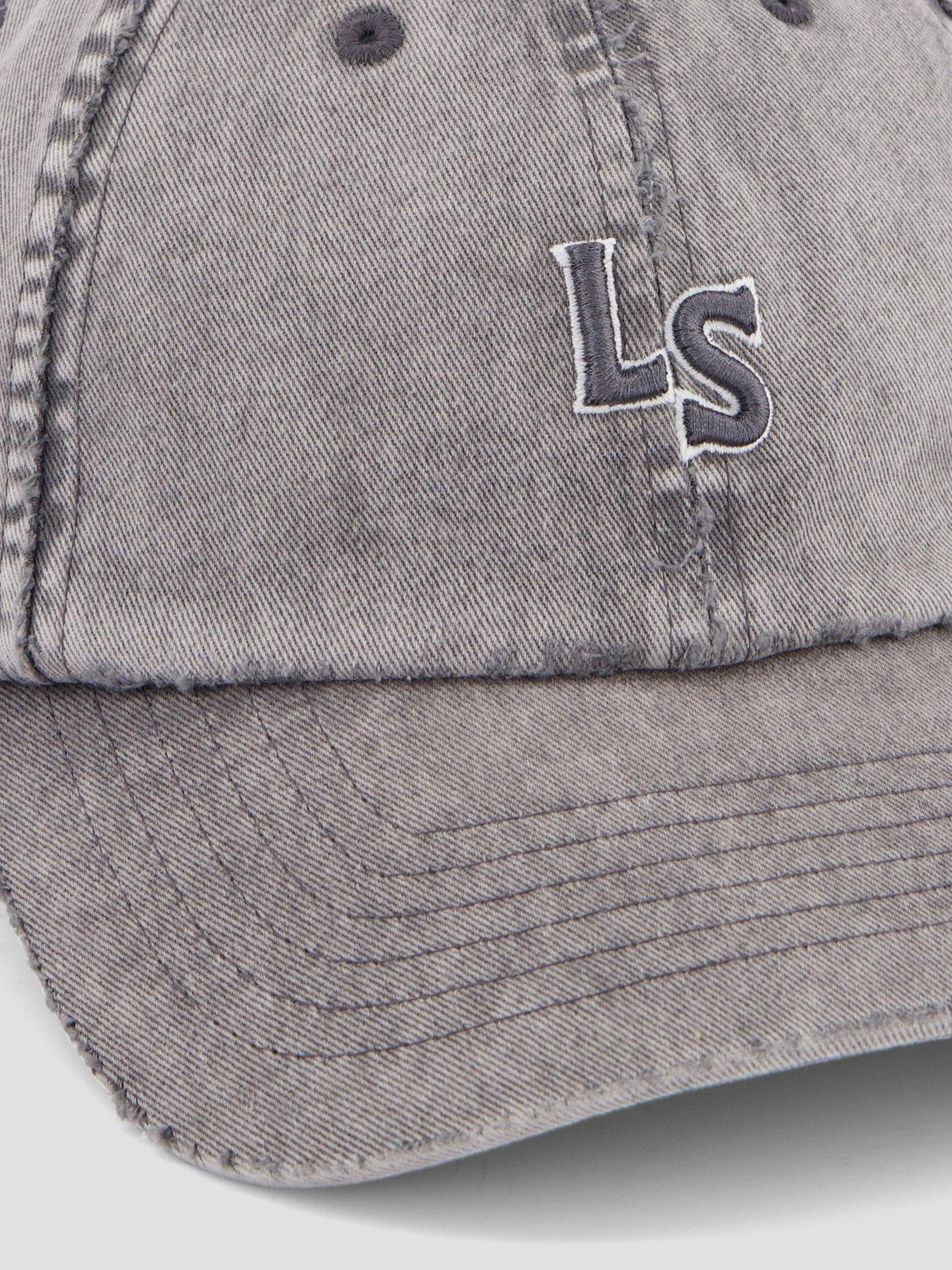 Image 3 of 4 of Levi's Monogram Cap - One Colour