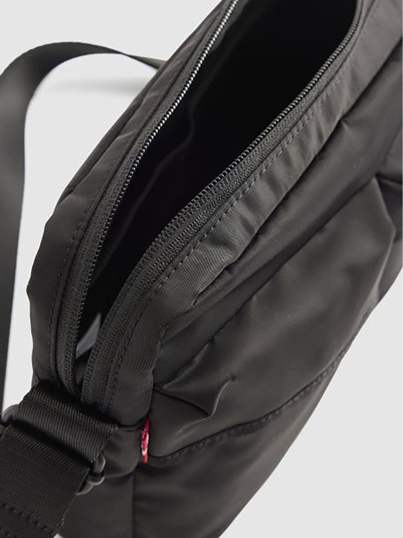 Image 5 of 5 of Levi's Mission Bay Crossbody Bag - One Colour
