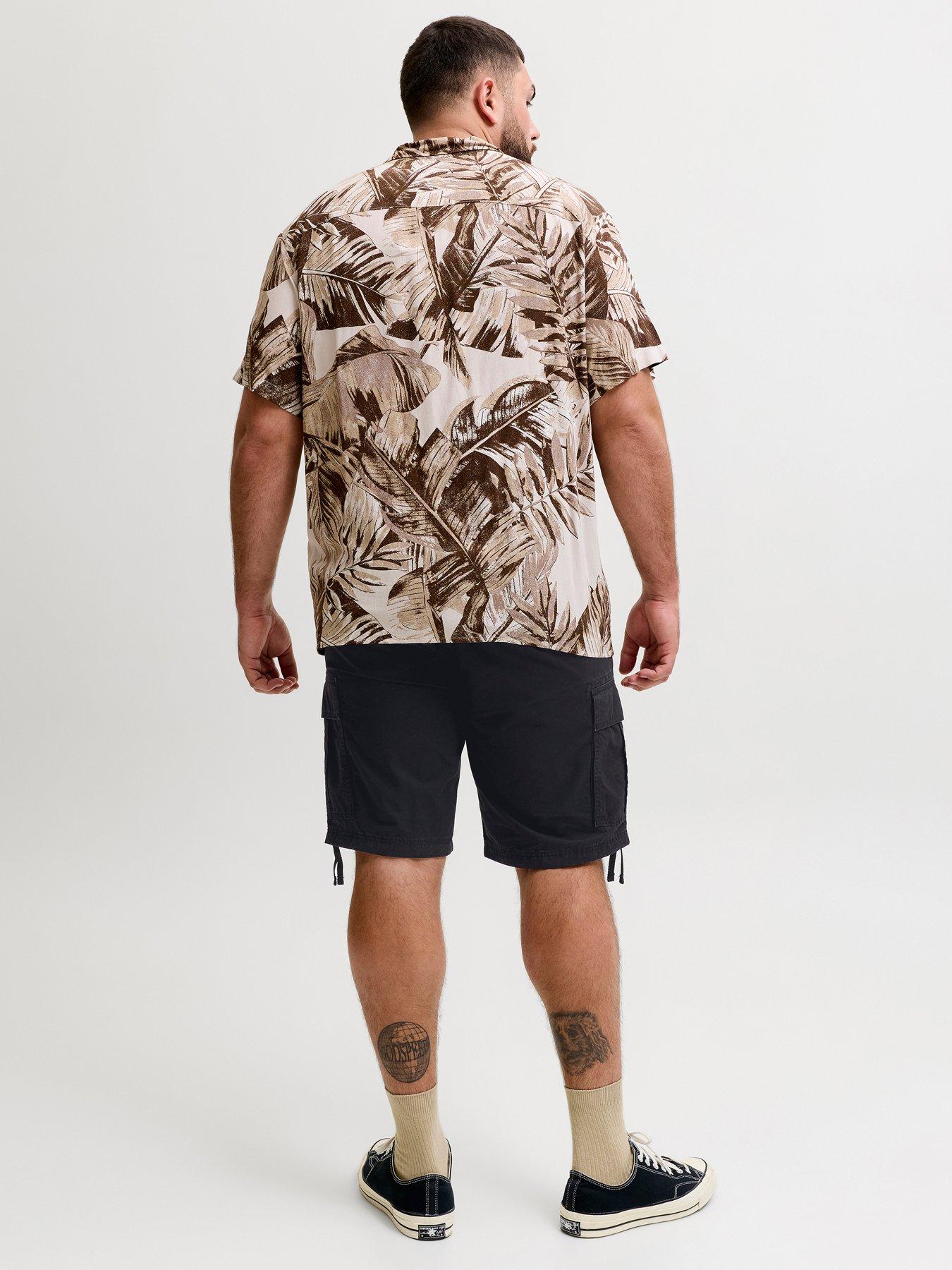 Image 2 of 6 of Jack & Jones Plus Cole Frank Cargo Shorts - Black