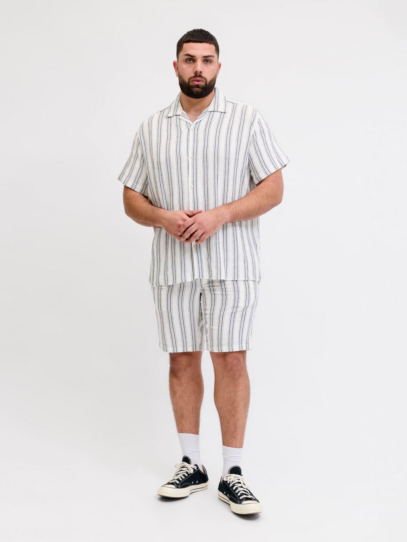 Image 3 of 7 of Jack & Jones Plus Jaiden Coba Stripe Jogger Shorts - White