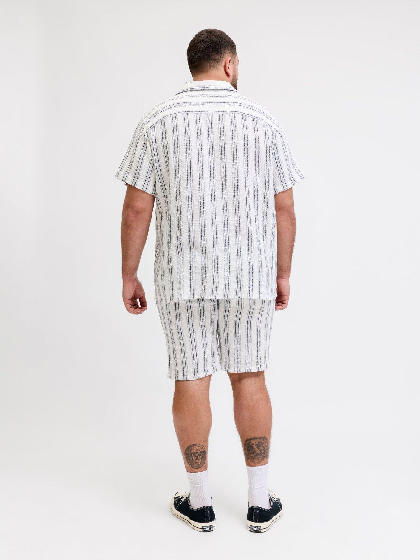 Image 4 of 7 of Jack & Jones Plus Jaiden Coba Stripe Jogger Shorts - White