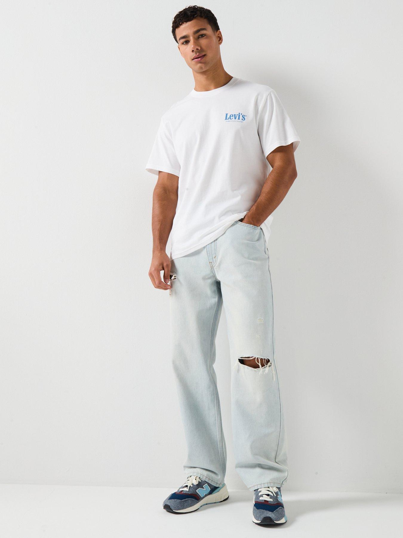 Image 3 of 6 of Levi's Serving Up Classics Back Graphic Relaxed Fit T-Shirt - White