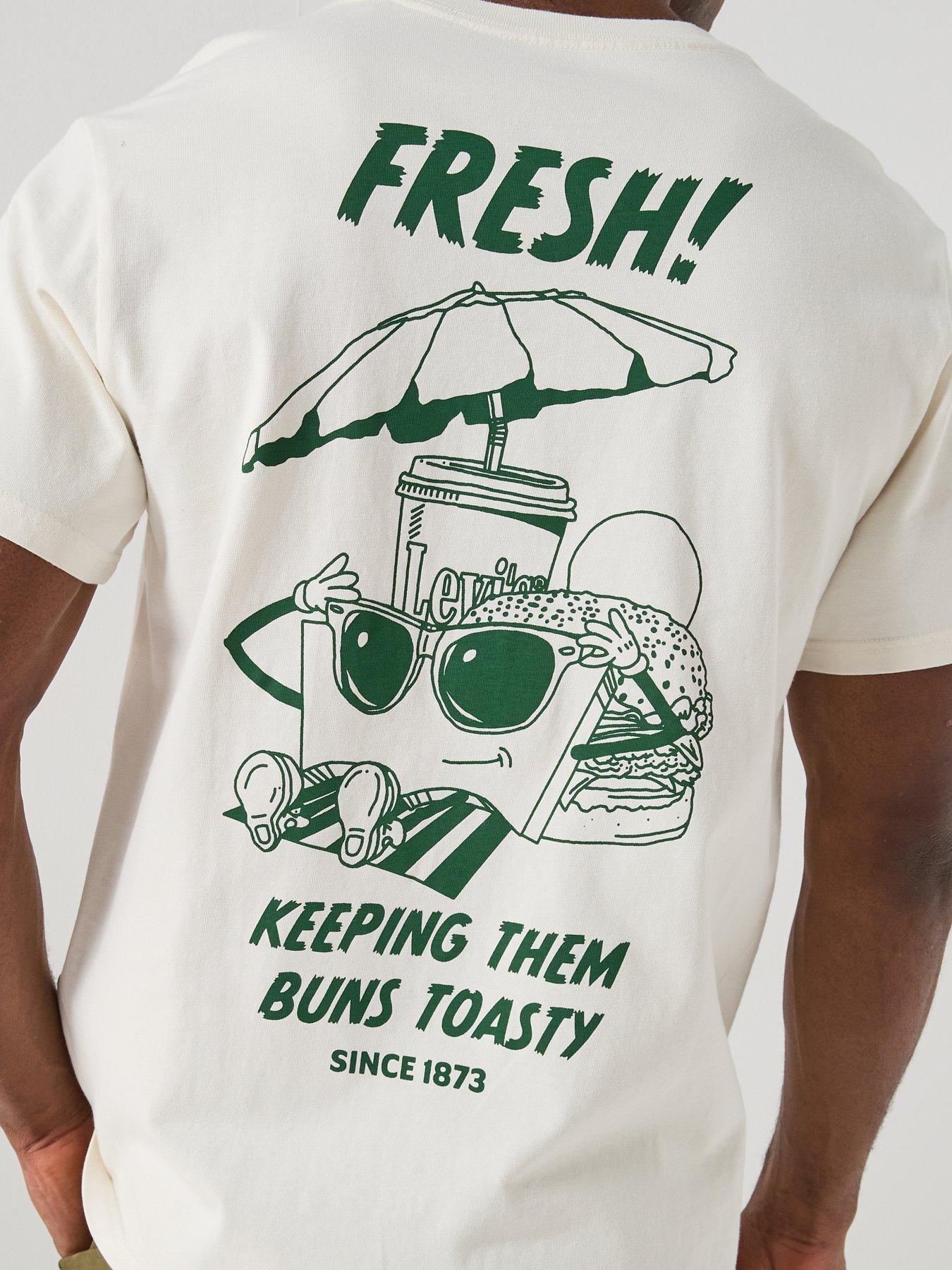 Image 5 of 6 of Levi's Levi's Fresh Egret Back Graphic Relaxed Fit T-shirt