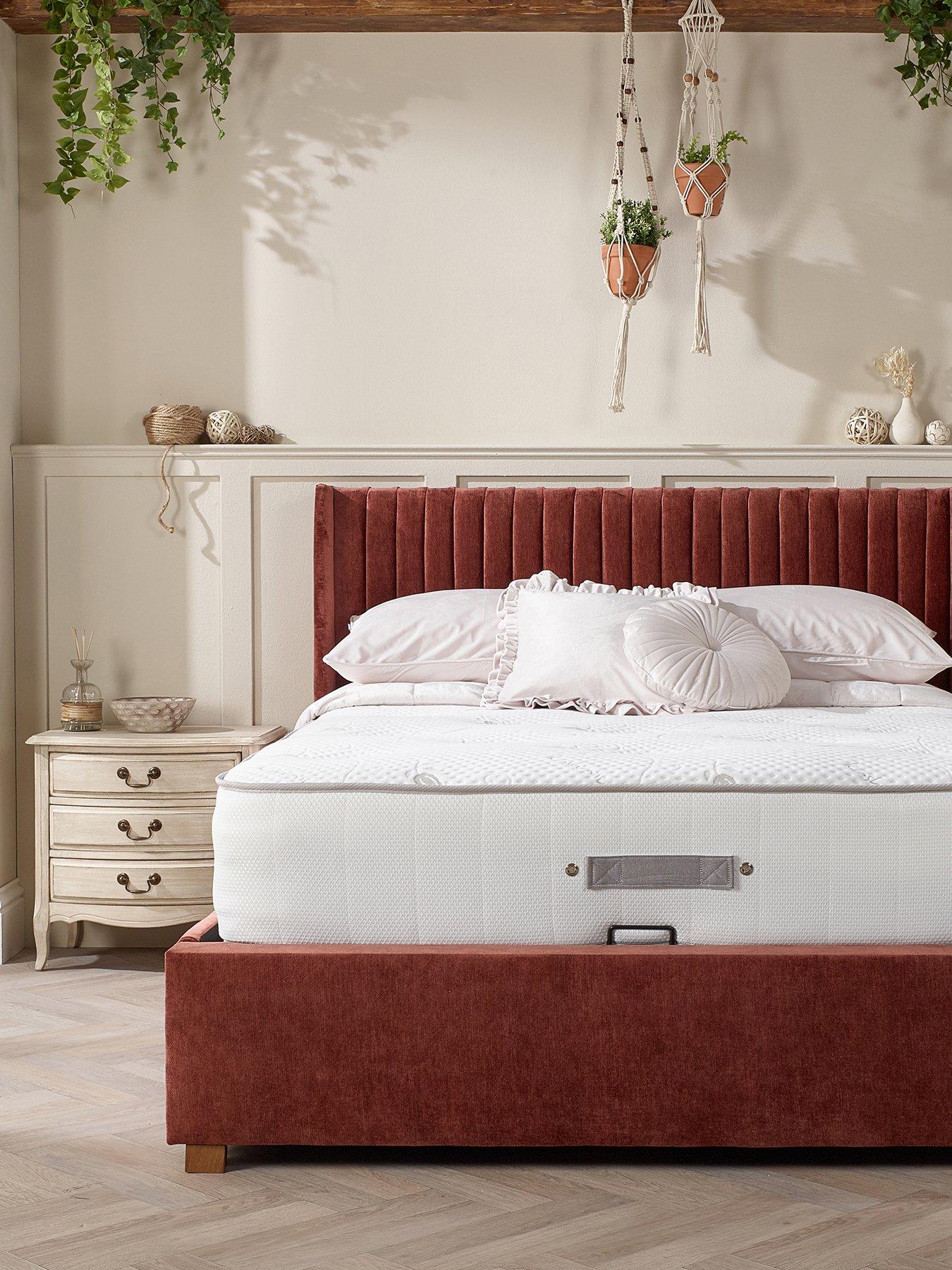 Catherine Landsfield Soho Ottoman Bed - Rustic