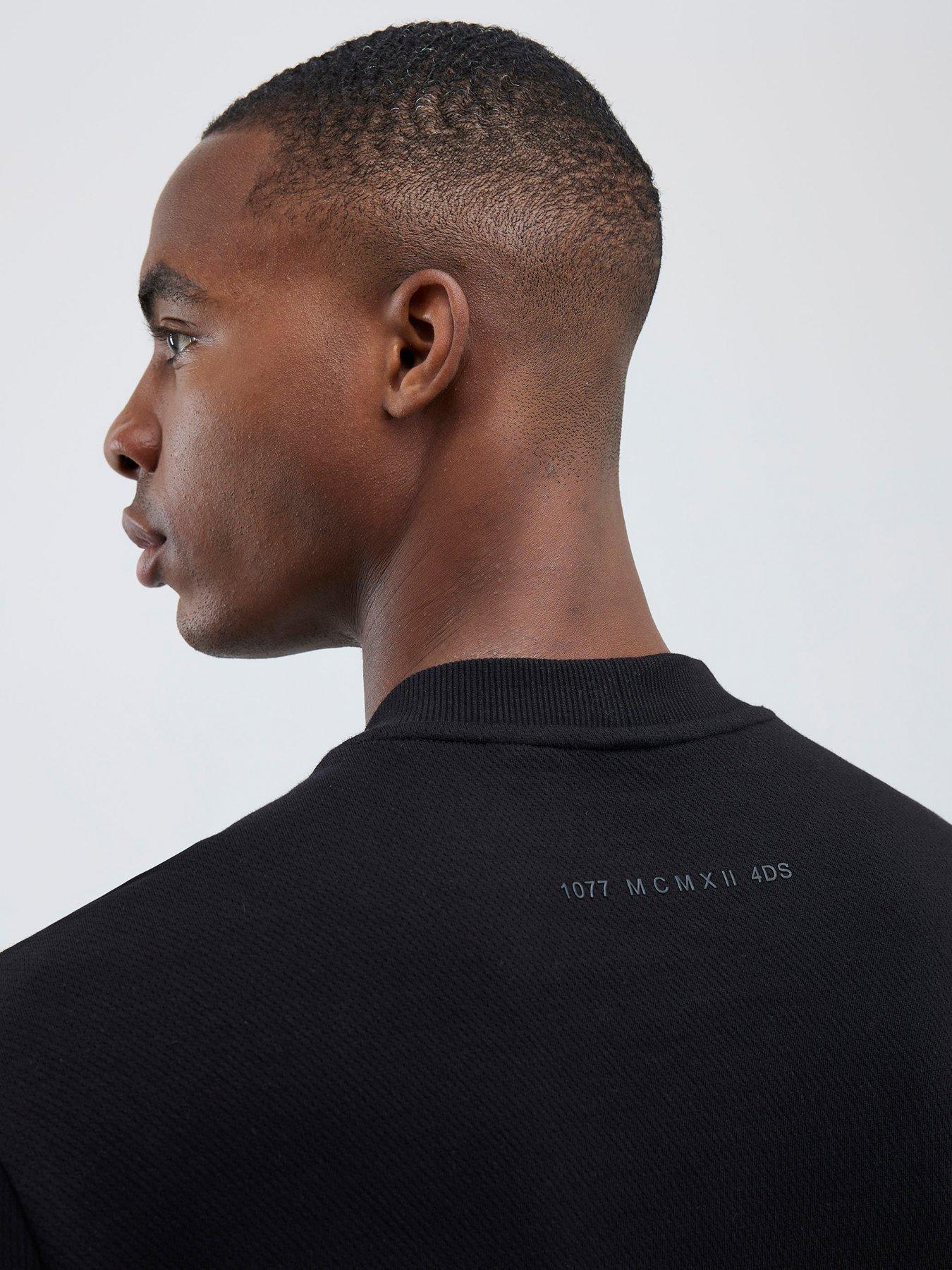 Image 2 of 4 of River Island Long Sleeve Regular Essentials Crew - Black