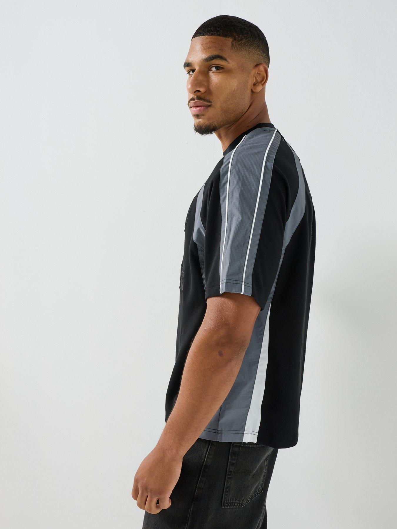 Image 6 of 6 of River Island River Island Short Sleeve Palais Football T-shirt