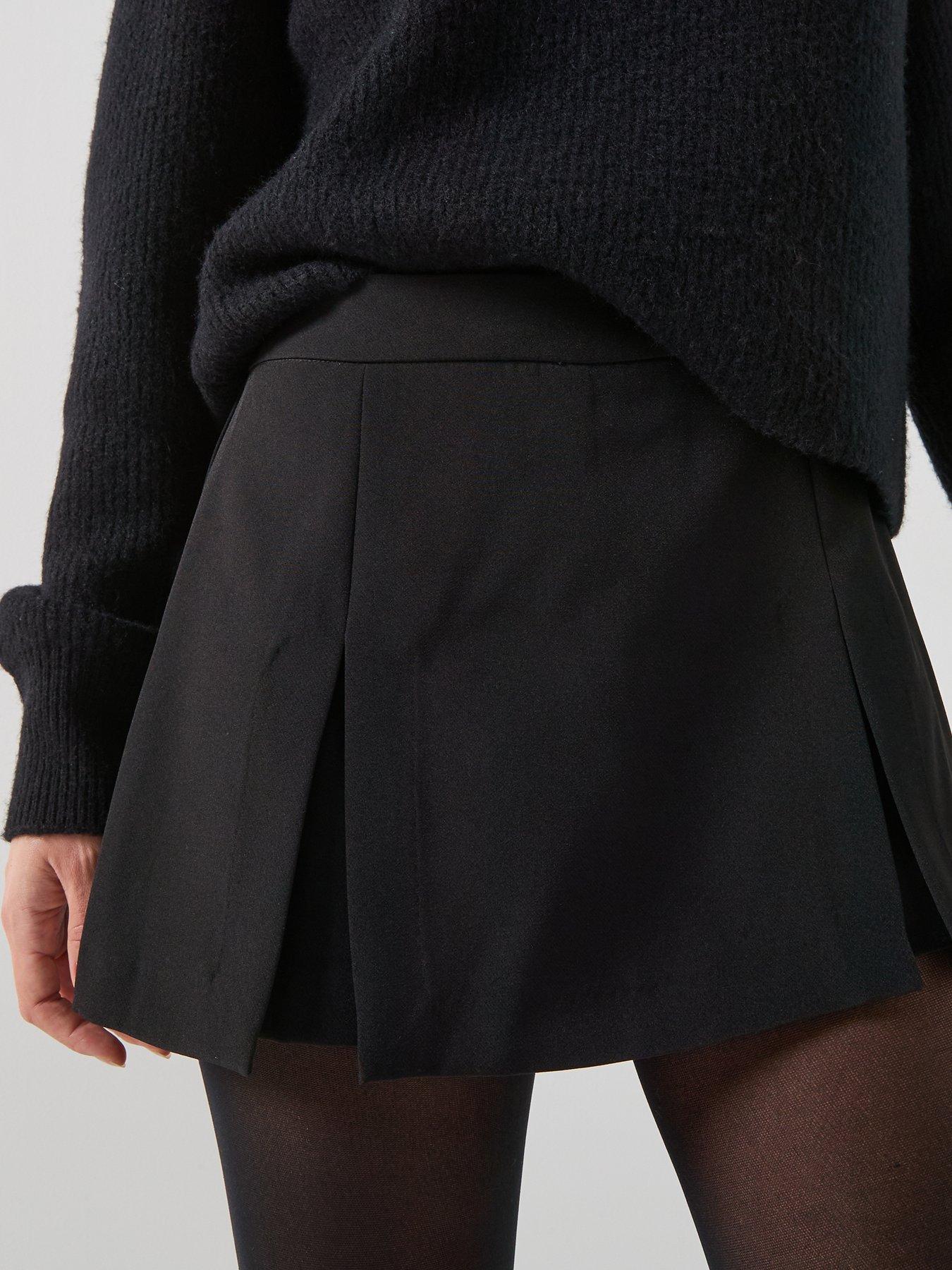 Image 4 of 5 of Only High Waist Pleat Skort - Black