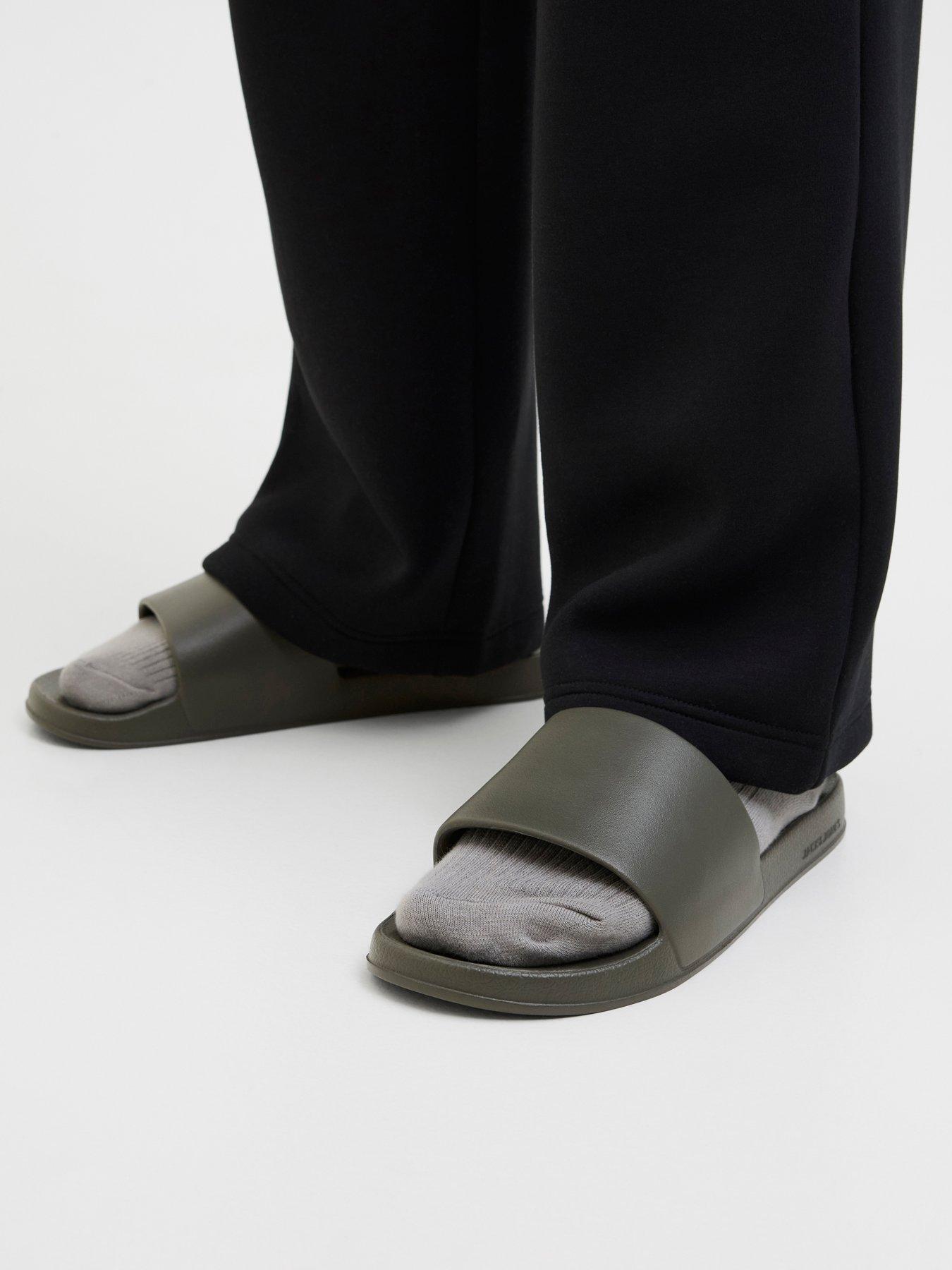 Image 6 of 6 of Jack & Jones Moulded Slider - Khaki